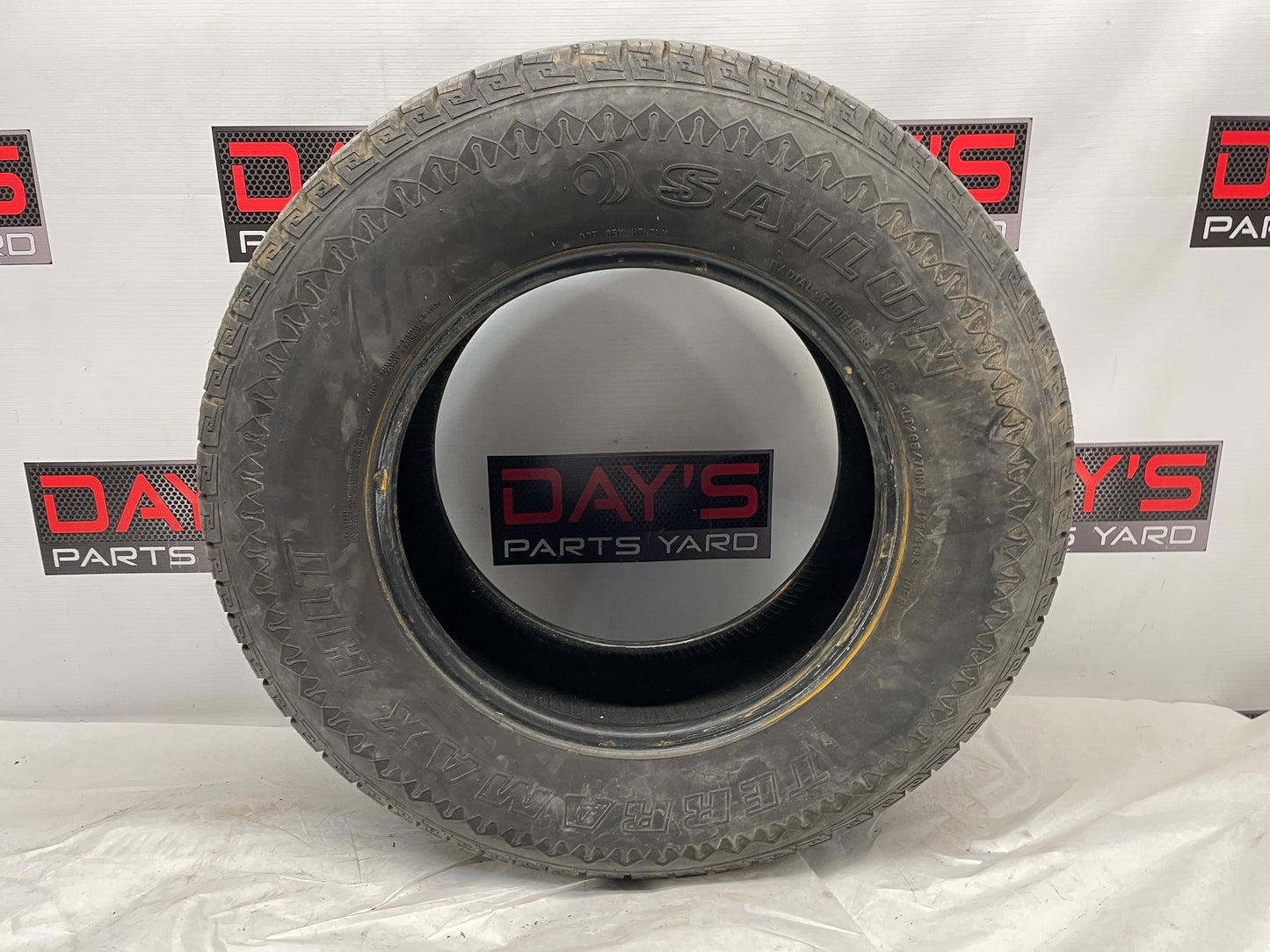 Continental Terrain Contact AT 285/45R22
