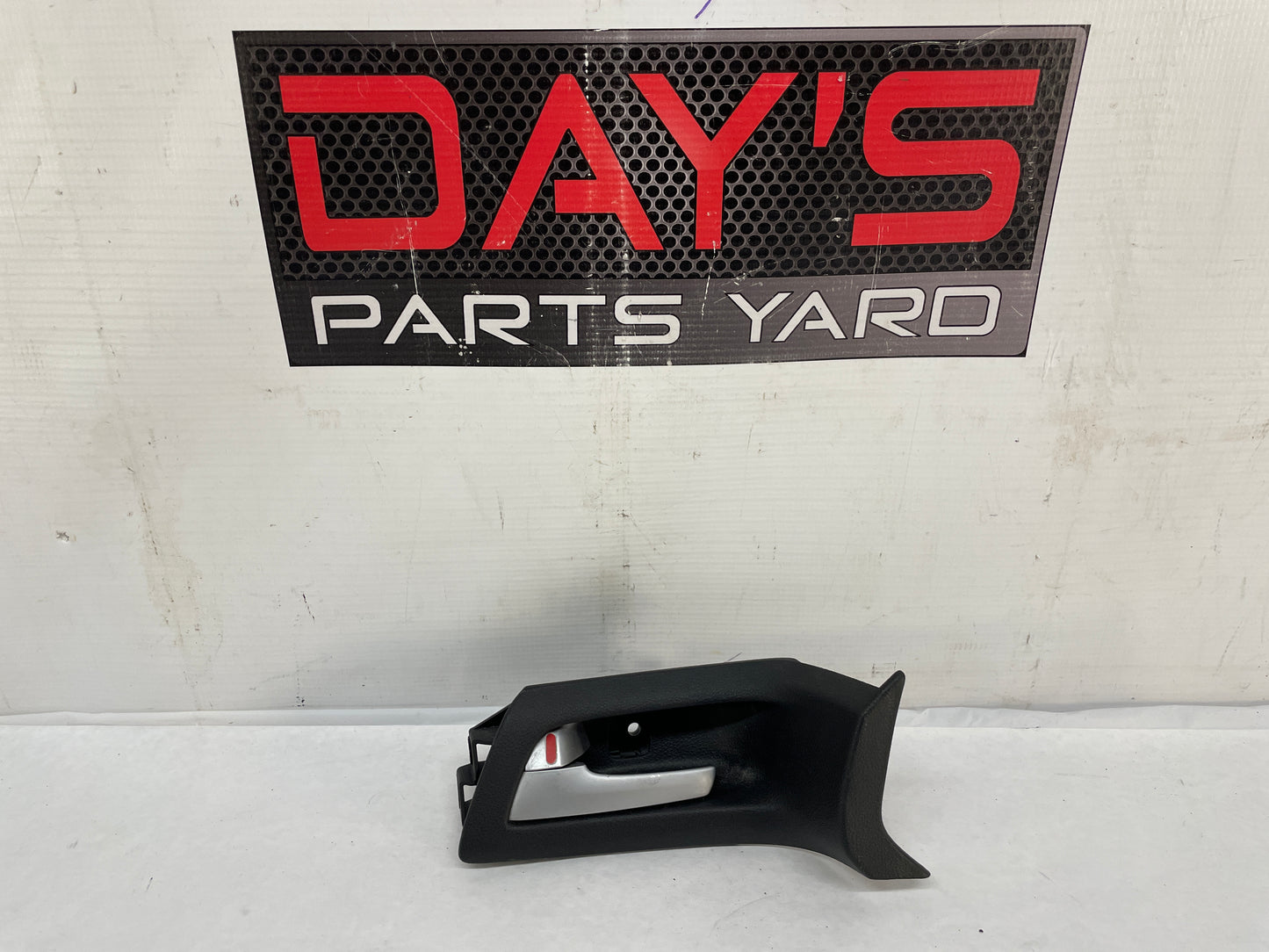 2009 Pontiac G8 GT LH Driver Front Interior Door Handle OEM