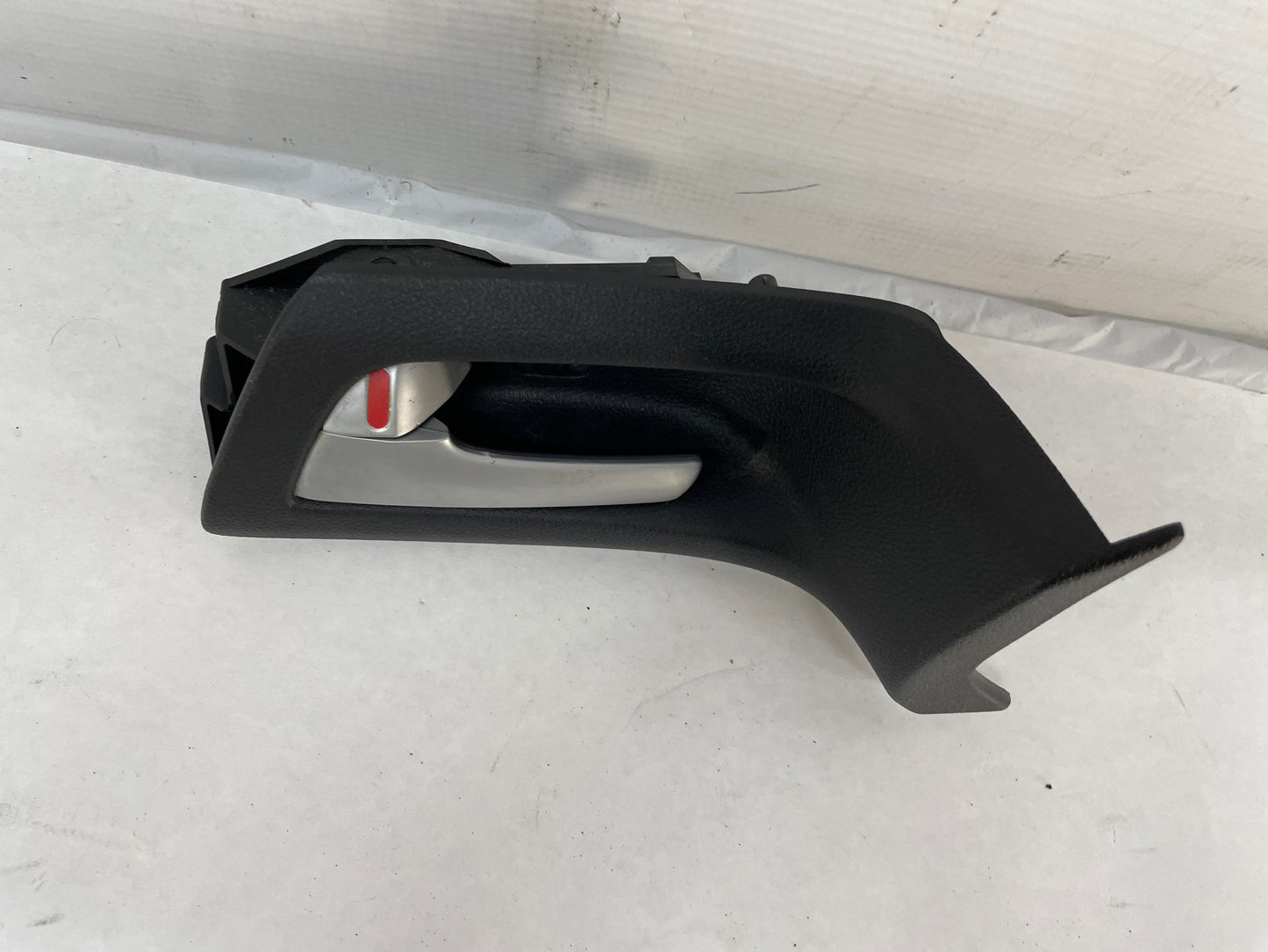 2009 Pontiac G8 GT LH Driver Front Interior Door Handle OEM