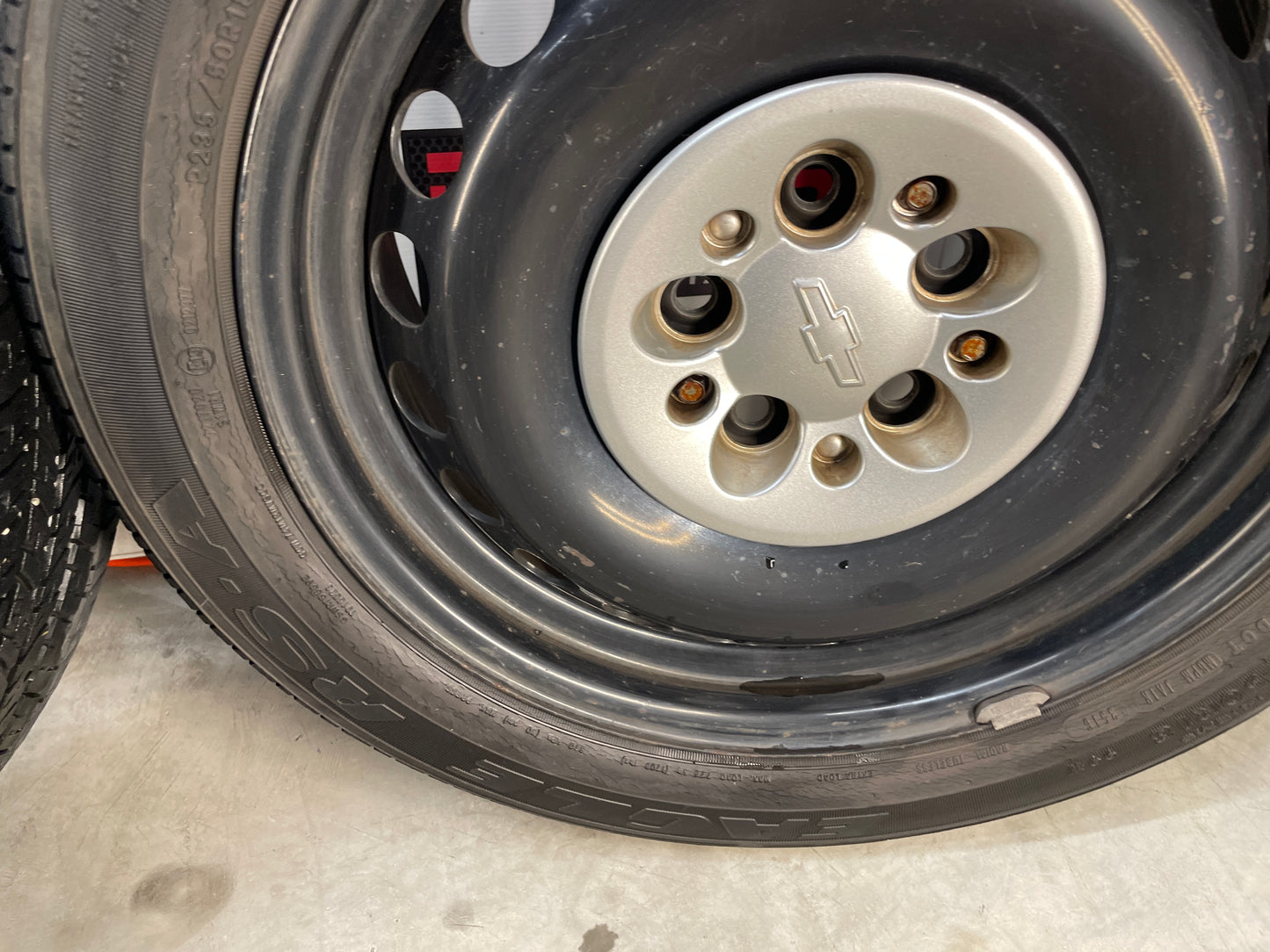 2013 Chevy Caprice PPV Wheel & Tire Set Goodyear Eagle 235/50R18 - Day's Parts Yard