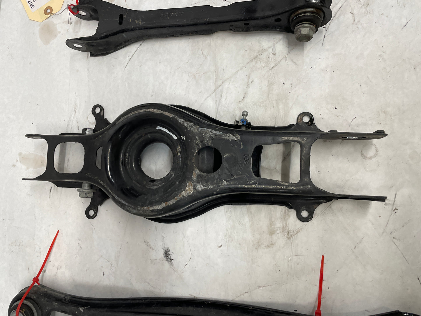 2017 Cadillac CTS-V Complete RH Passenger Rear Suspension Control Trailing Arms Links Rod  Set OEM - Day's Parts Yard