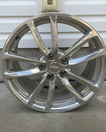 2015 Chevy SS Sedan Factory OEM Rear Wheel 19X9 OEM