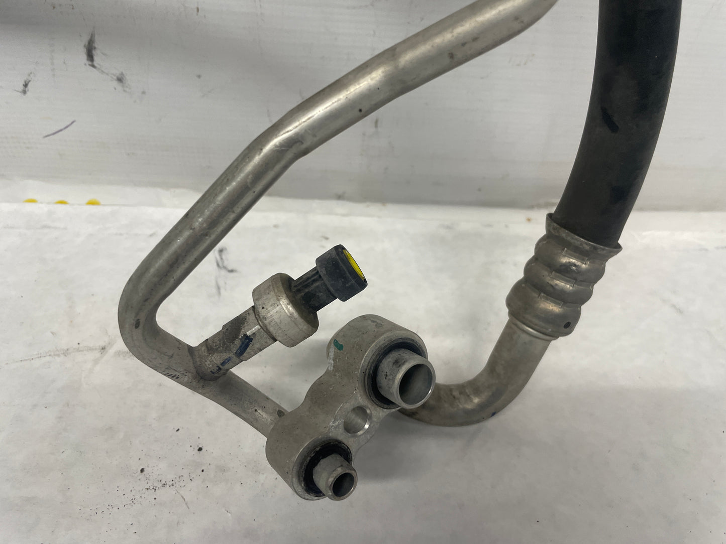 2008 Pontiac G8 Base AC Air Conditioner Compressor Manifold Line Hose Tube OEM - Day's Parts Yard