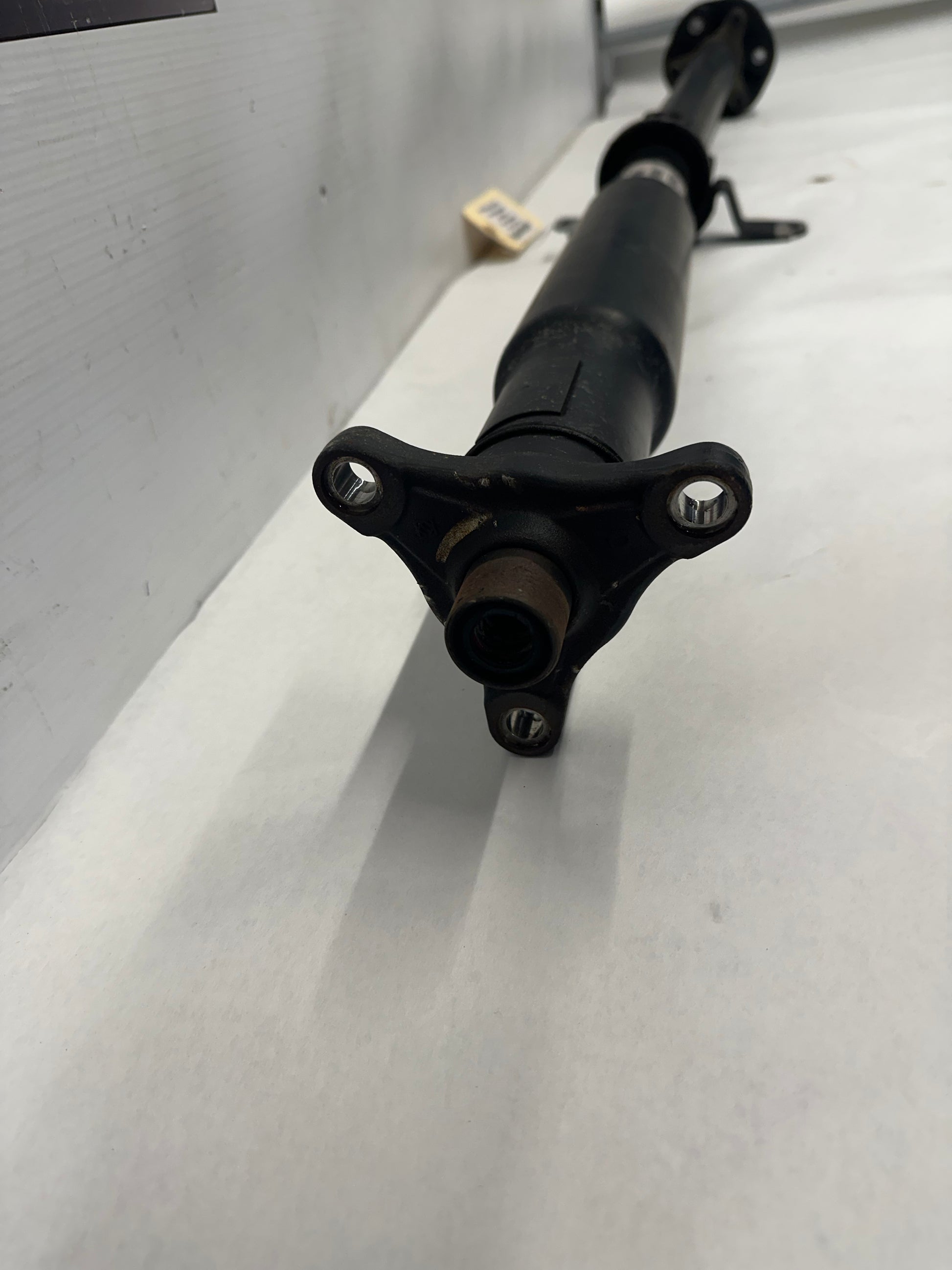 Rear Driveshaft Prop Shaft Assembly For Chevrolet Camaro 2010