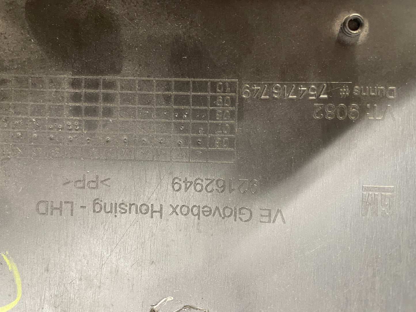 2009 Pontiac G8 GT Glove Box Dash Compartment OEM