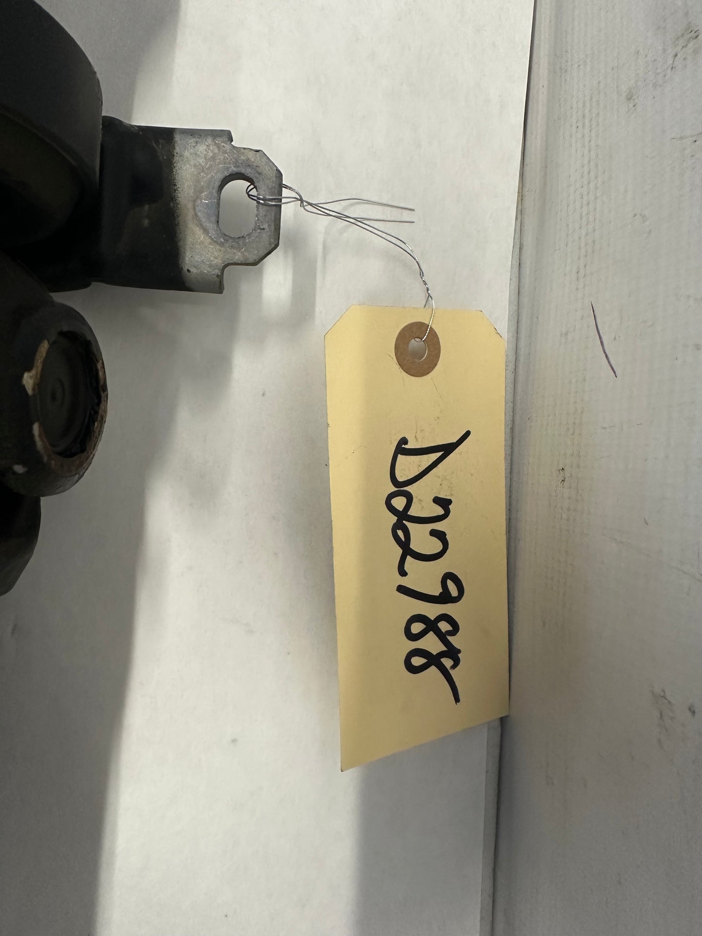 2010 Chevy Camaro SS Drive Shaft Driveshaft OEM - Day's Parts Yard