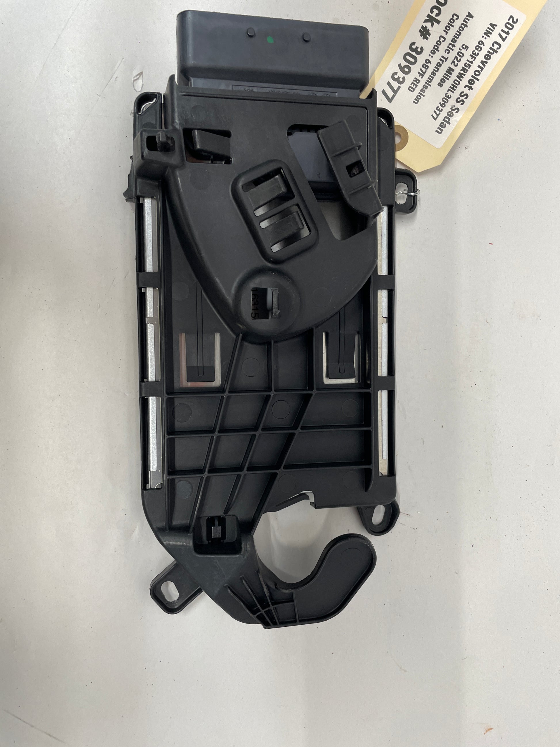 2017 Chevy SS Sedan Electronic Suspension Control Module w/ Bracket OEM - Day's Parts Yard