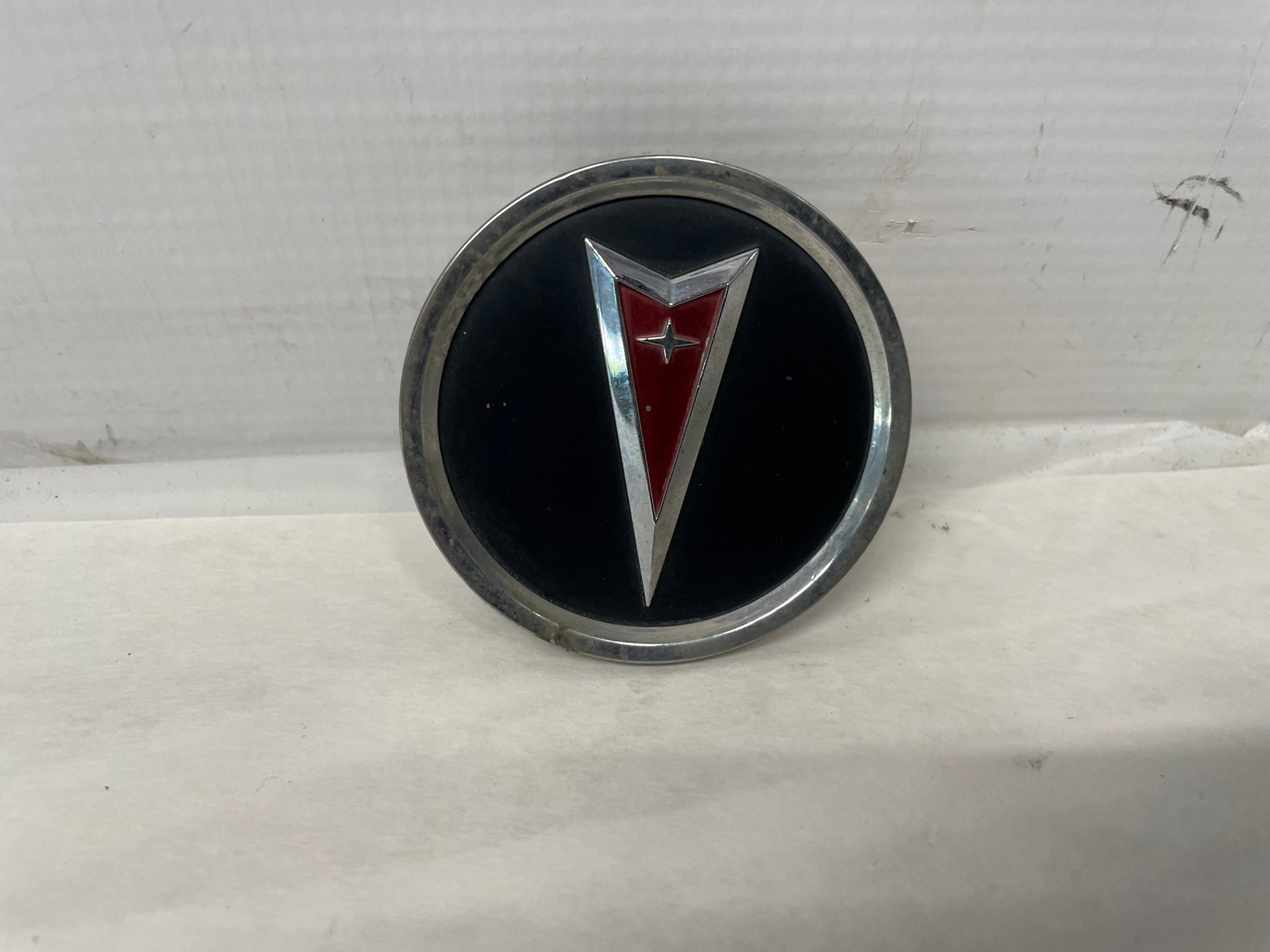 2005 Pontiac GTO Wheel Center Cap OEM - Day's Parts Yard