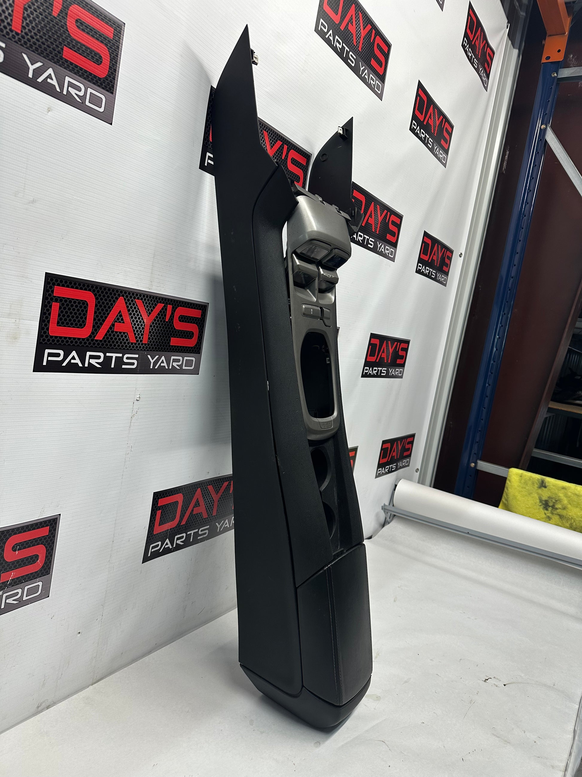 2010 Chevy Camaro SS Complete Center Console Arm Rest w/ Auxiliary Gauges OEM - Day's Parts Yard