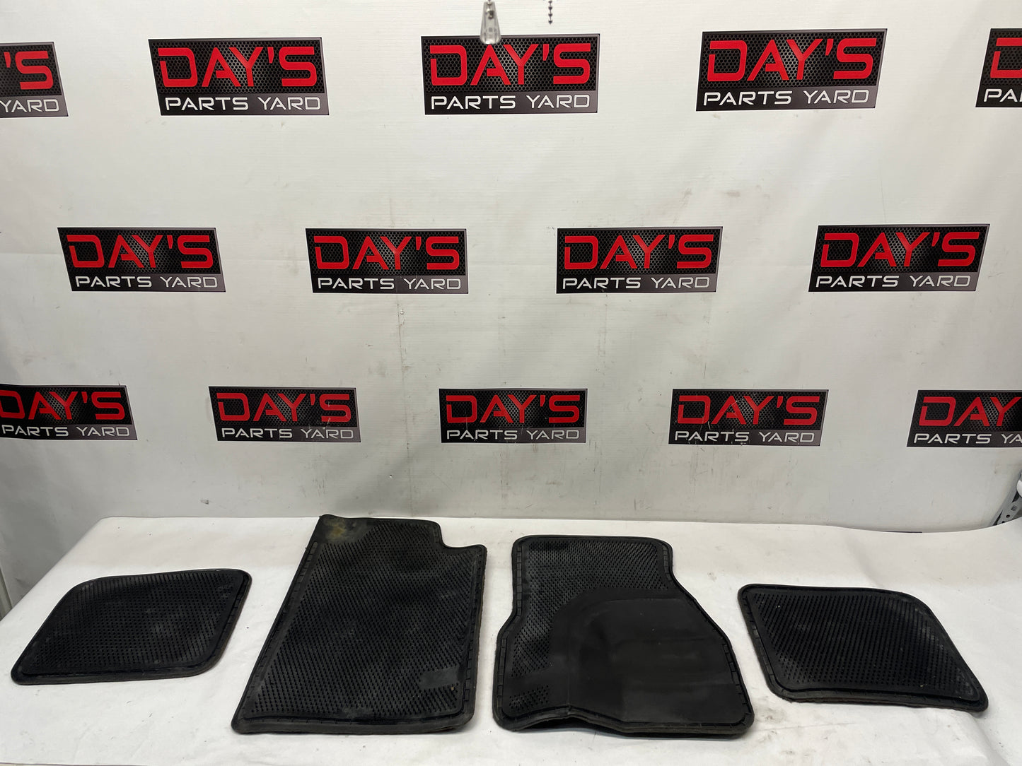 2000 Chevy Camaro Floor Mats Set OEM - Day's Parts Yard
