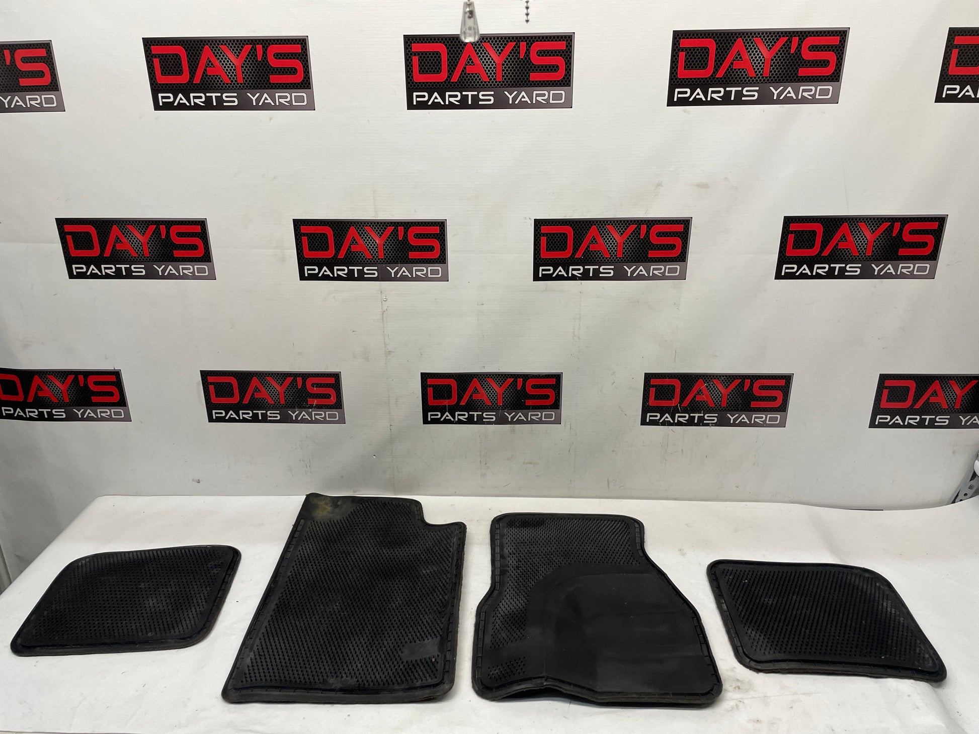 2000 Chevy Camaro Floor Mats Set OEM - Day's Parts Yard