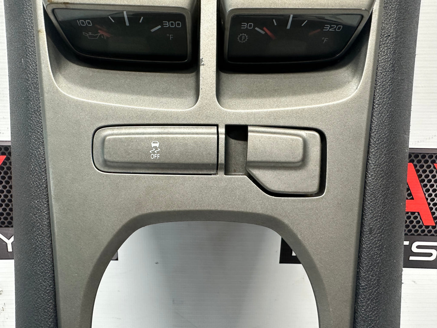 2010 Chevy Camaro SS Complete Center Console Arm Rest w/ Auxiliary Gauges OEM - Day's Parts Yard