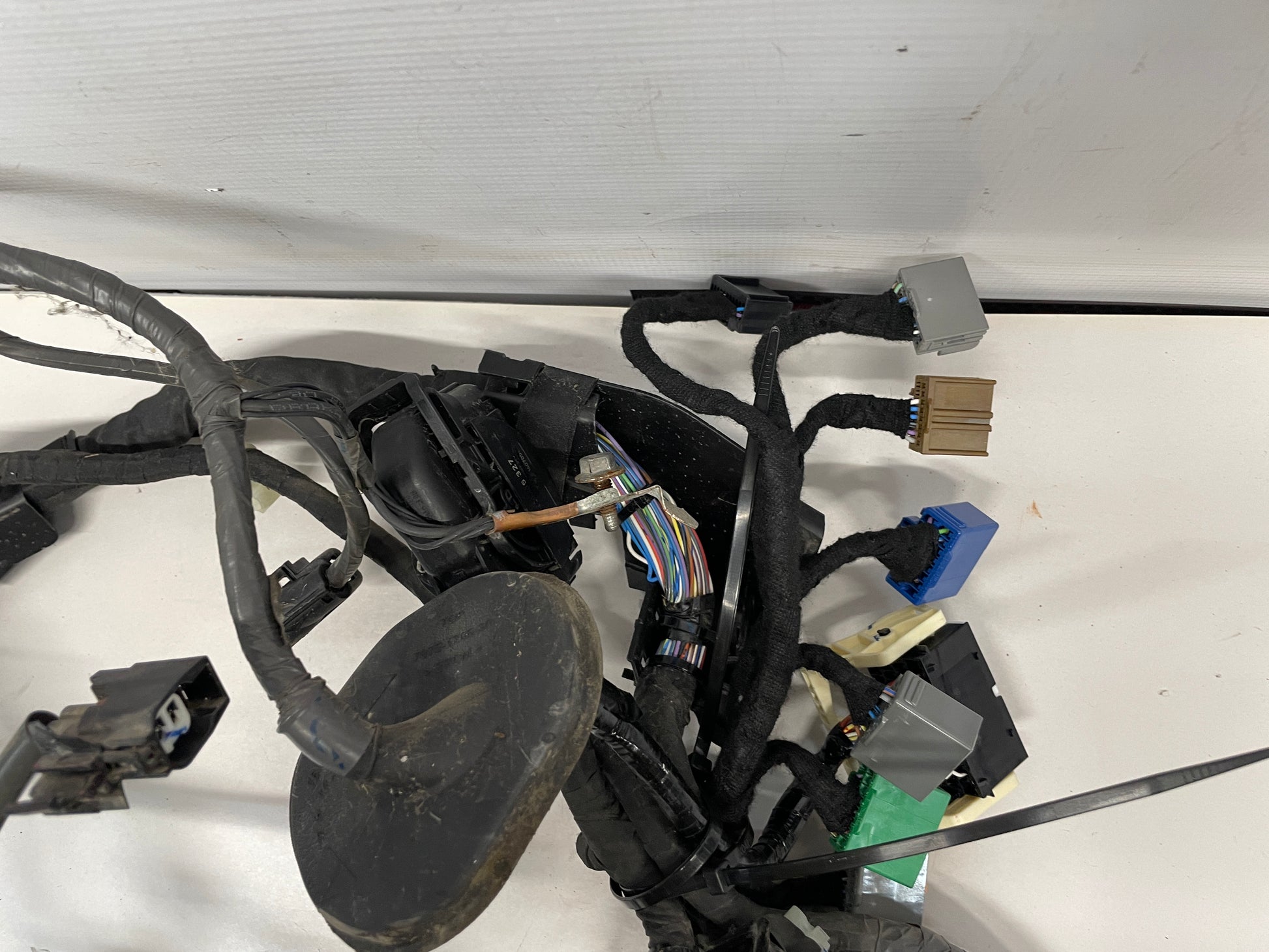2017 Chevy SS Sedan Fire Wall Front Chassis Engine Bay Wire Wiring Harness OEM - Day's Parts Yard
