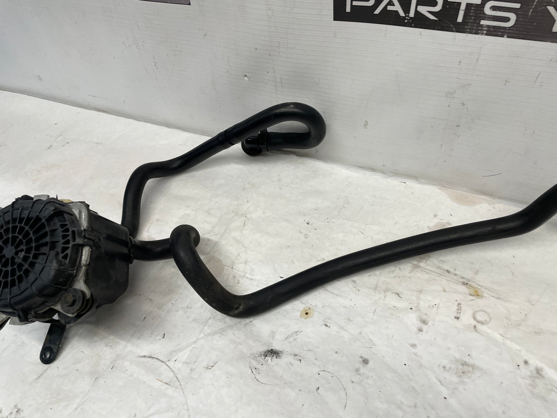 1999 Chevy C5 Corvette Emissions Secondary Air Pump w/ Lines Hoses Tubes OEM - Day's Parts Yard
