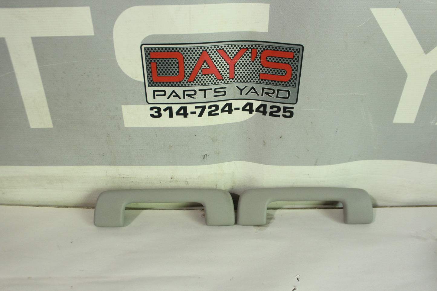2015 Chevy Silverado 1500 LTZ Front Roof Assist Pull Handle Set OEM