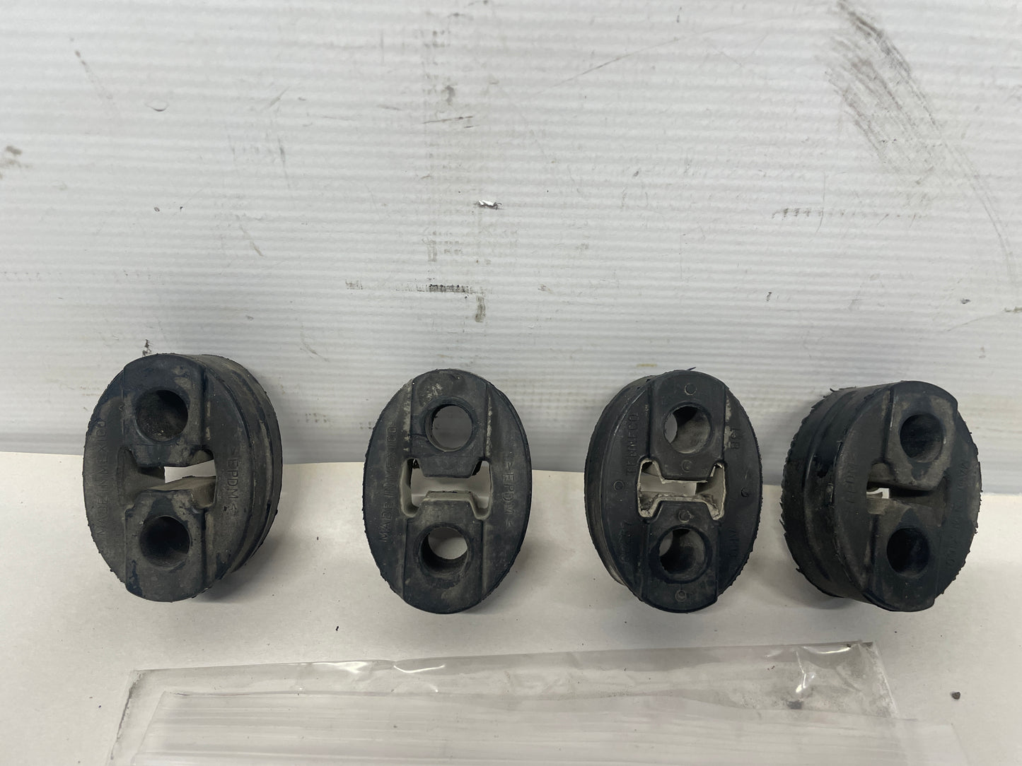 2016 Chevy SS Sedan Exhaust Muffler Rubber Hanger Set OEM - Day's Parts Yard