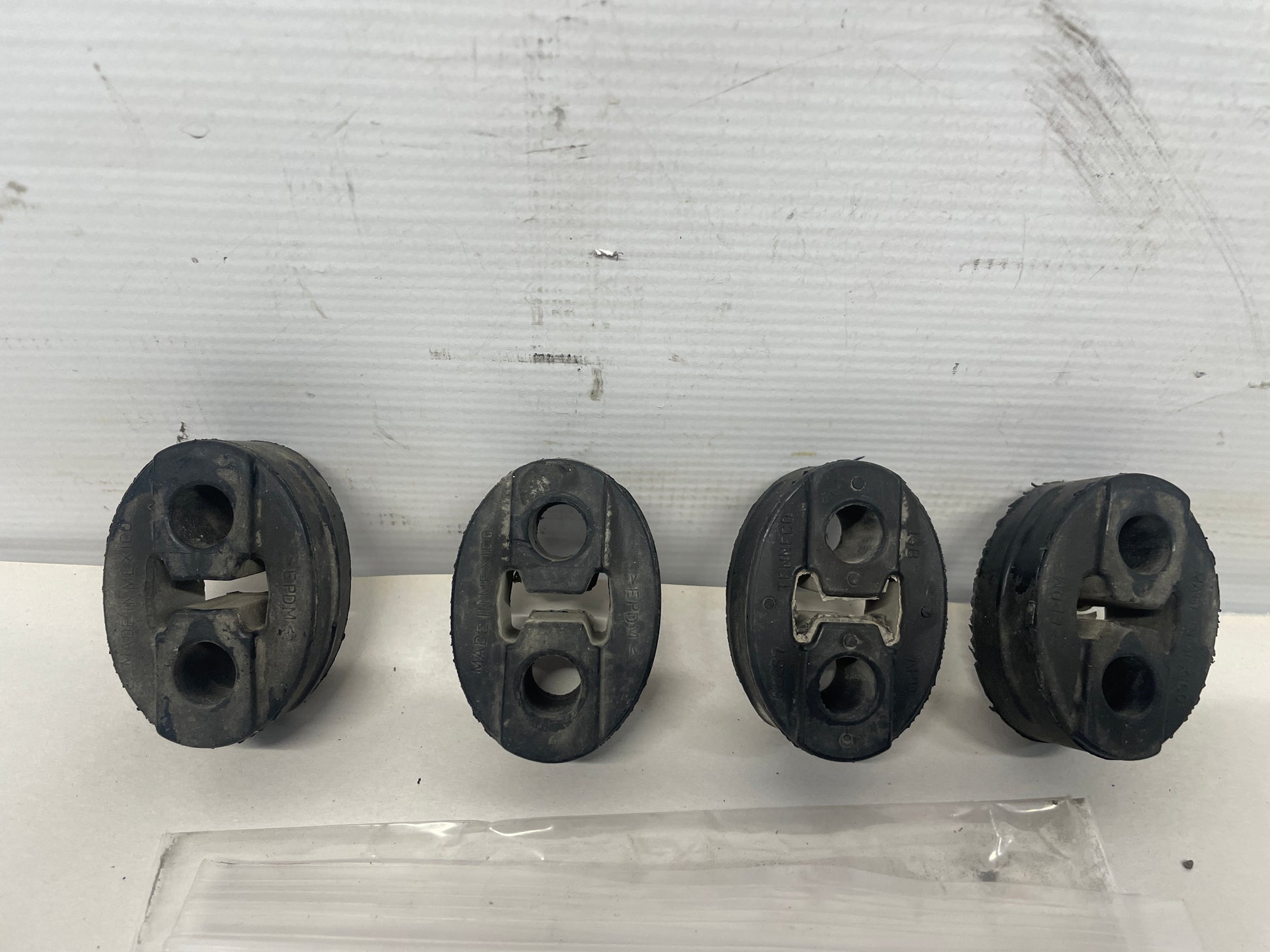 2016 Chevy SS Sedan Exhaust Muffler Rubber Hanger Set OEM - Day's Parts Yard