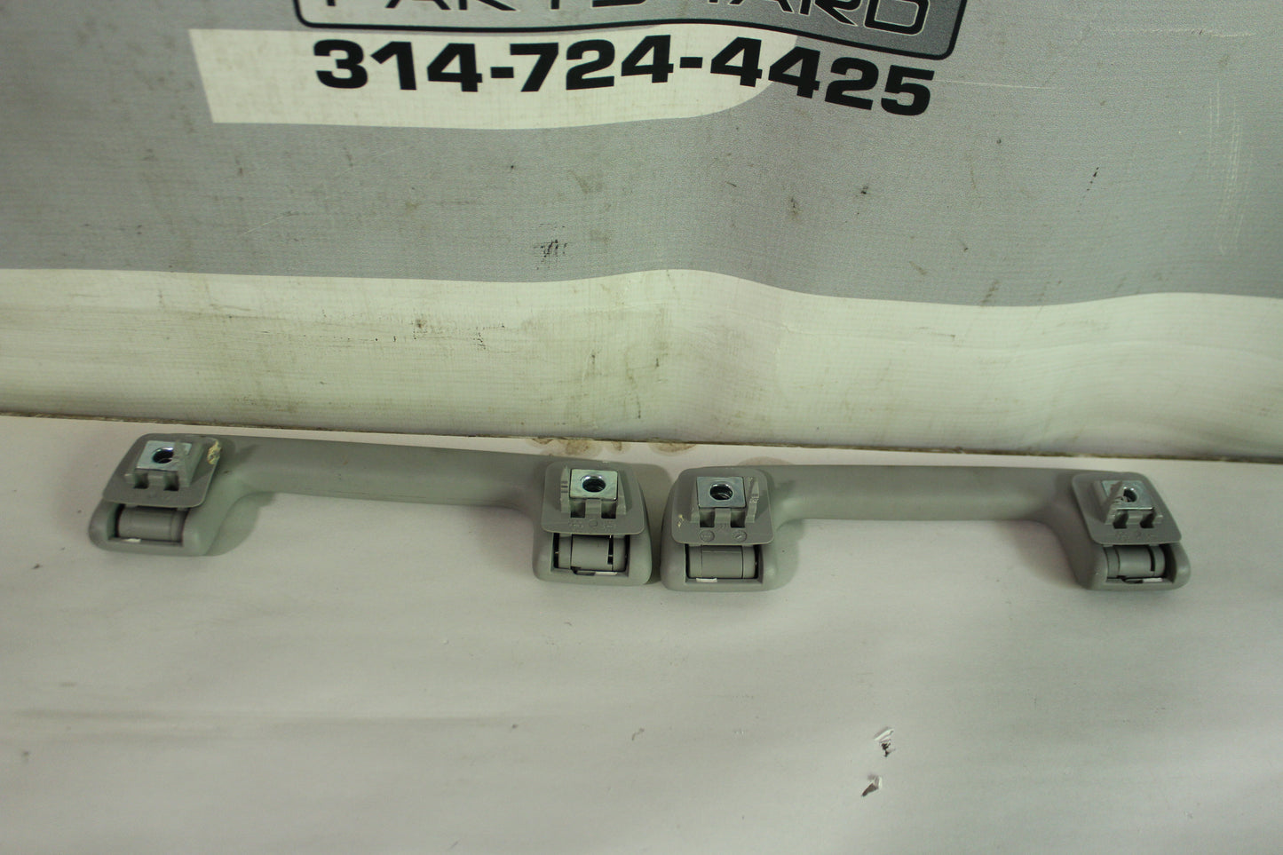 2015 Chevy Silverado 1500 LTZ Front Roof Assist Pull Handle Set OEM