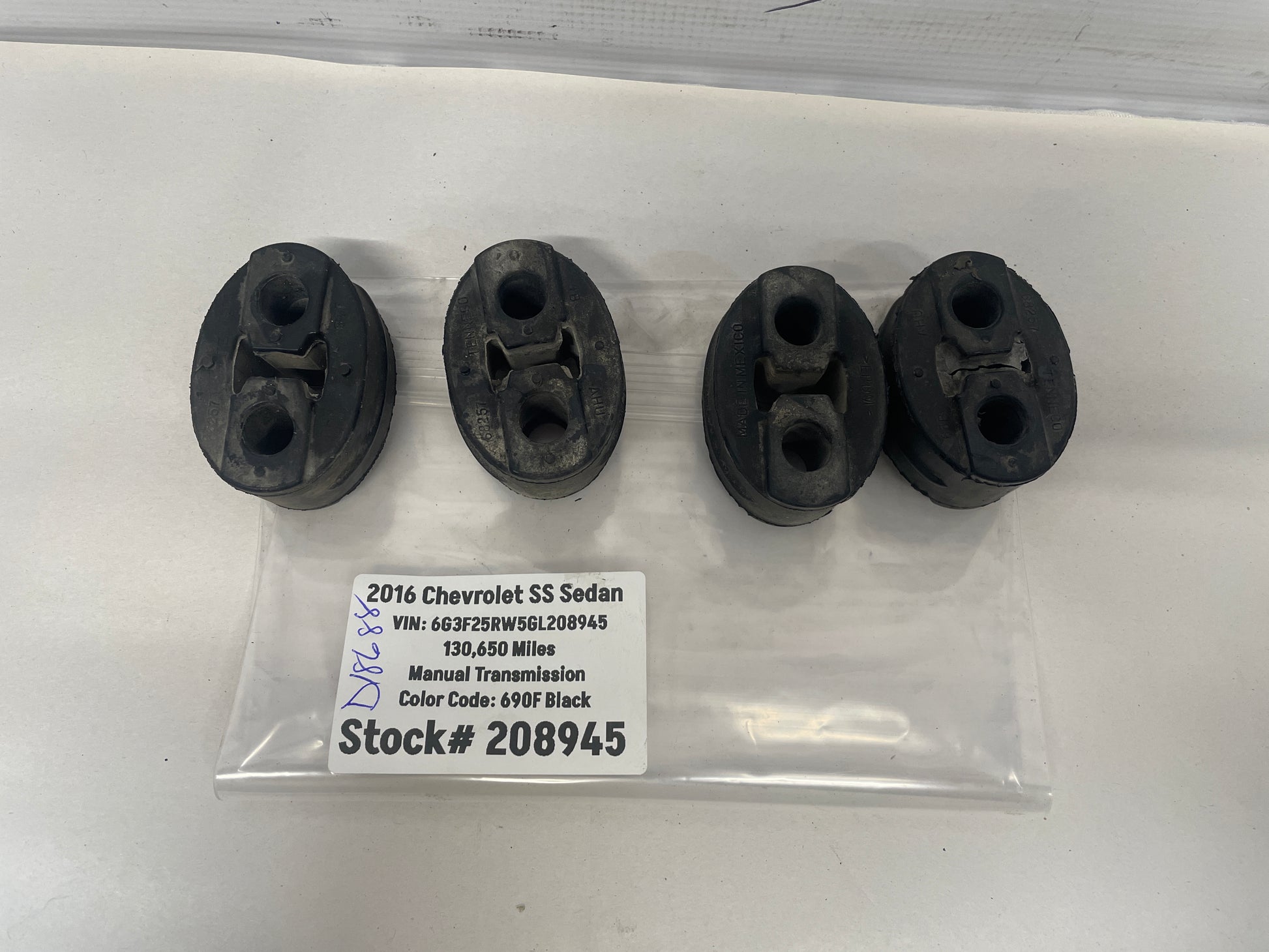 2016 Chevy SS Sedan Exhaust Muffler Rubber Hanger Set OEM - Day's Parts Yard