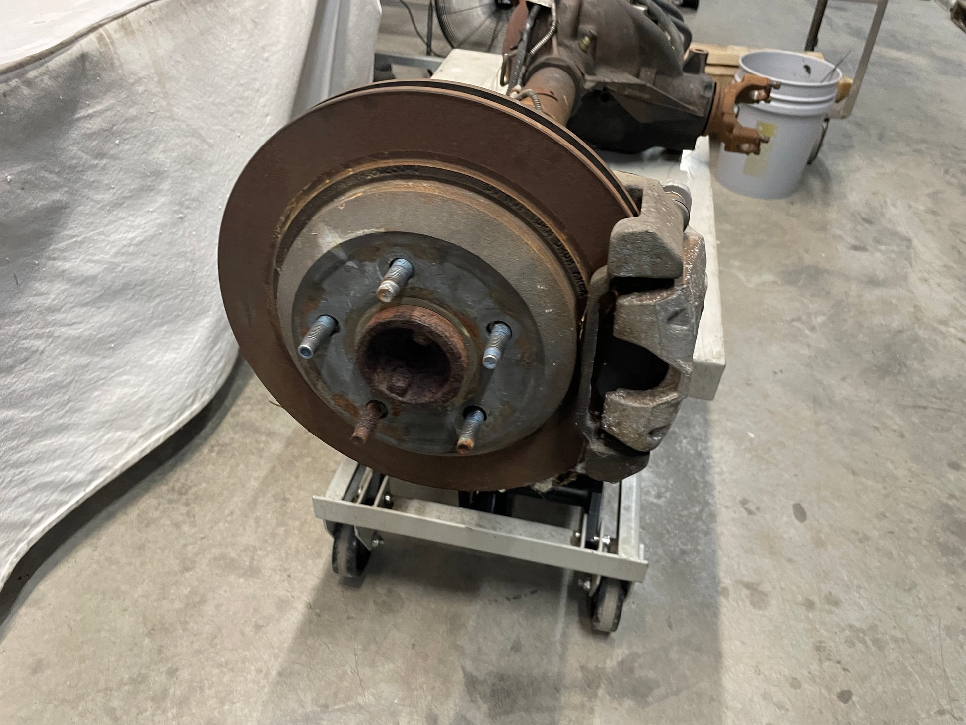 2000 Chevy Camaro Z28 Rear End Rearend Carrier Axle Differential 3.42 OEM - Day's Parts Yard