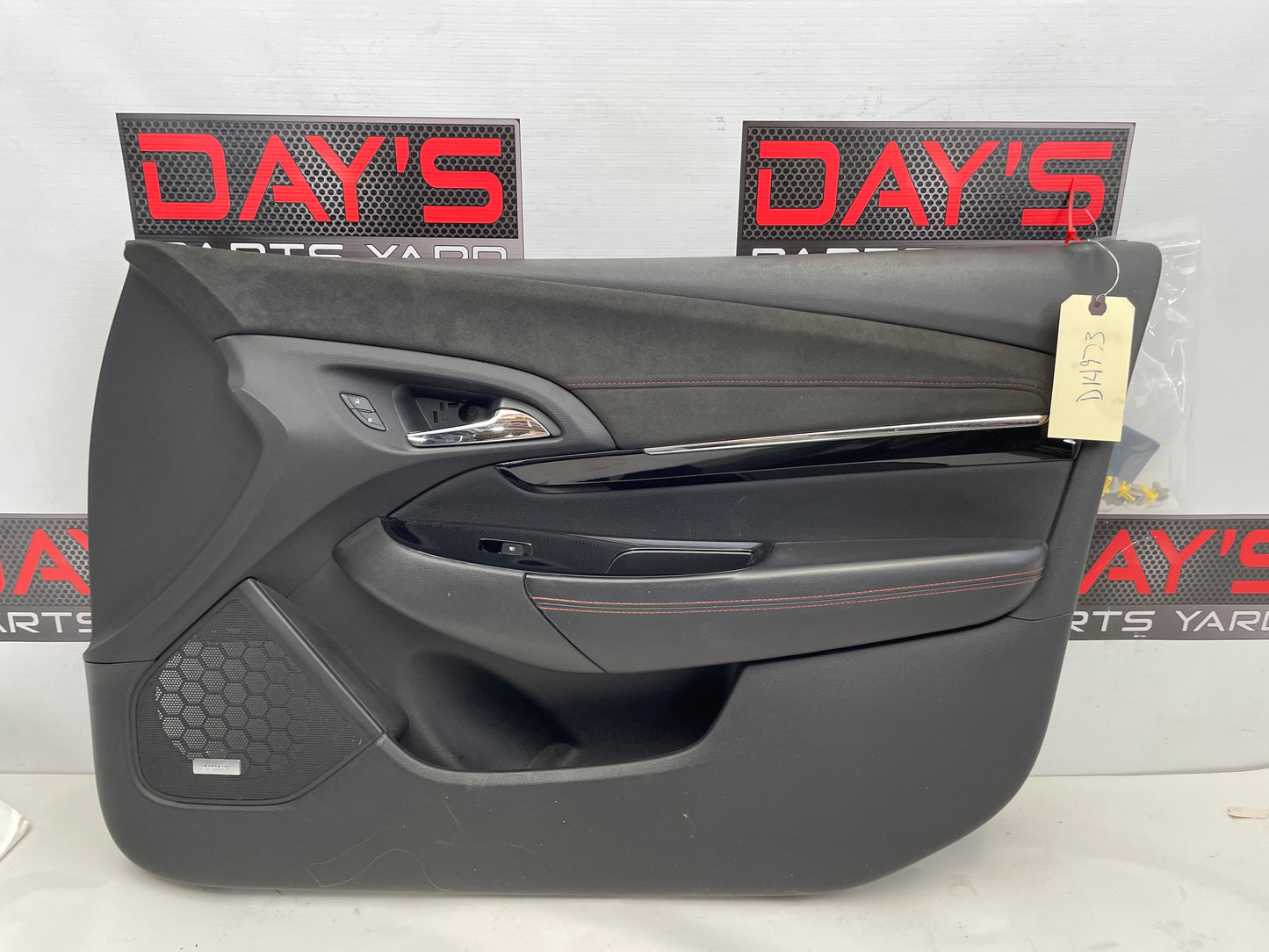 2014 Chevrolet SS Sedan Front RH Passenger Door Panel OEM - Day's Parts Yard