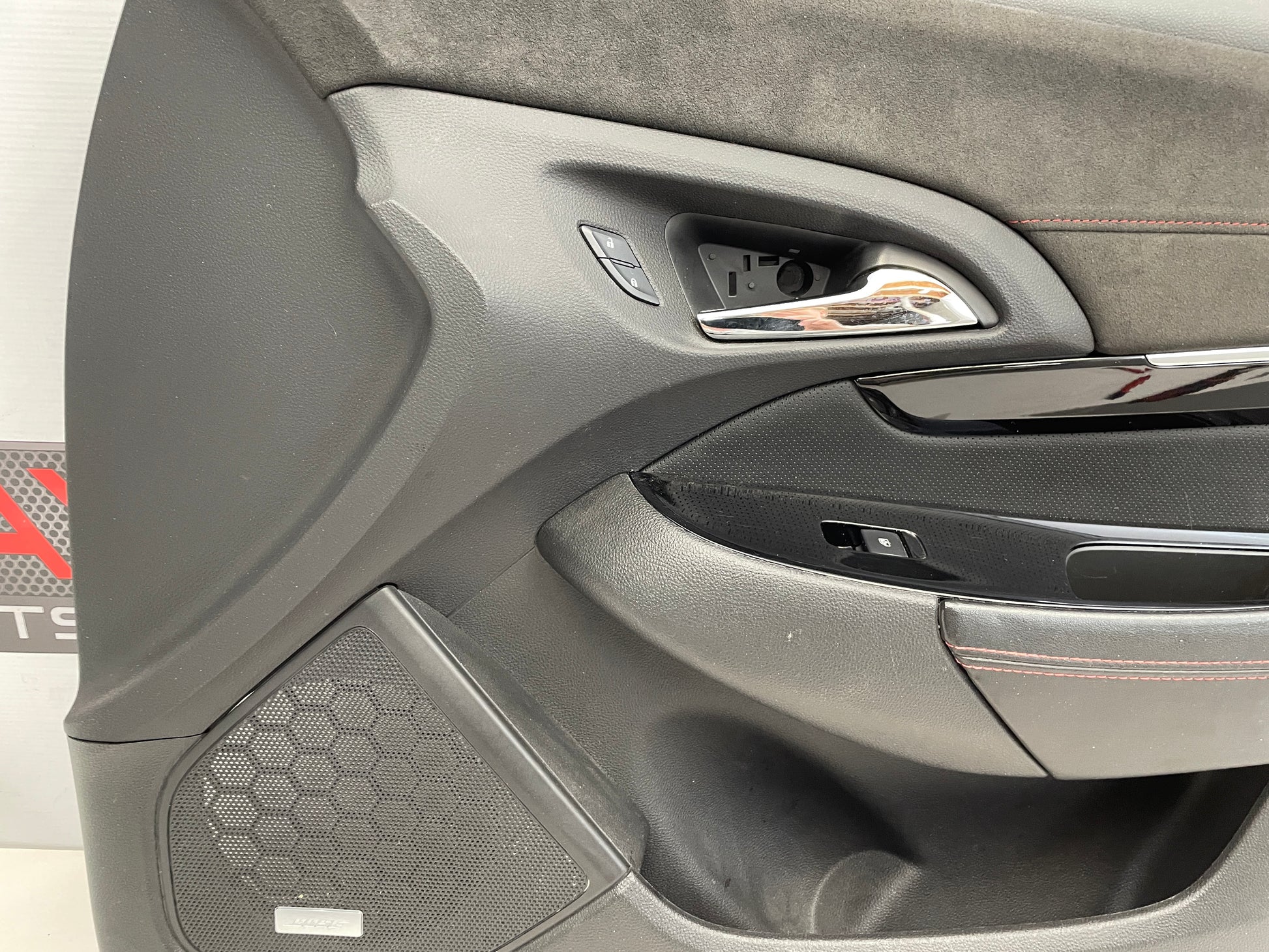 2014 Chevrolet SS Sedan Front RH Passenger Door Panel OEM - Day's Parts Yard