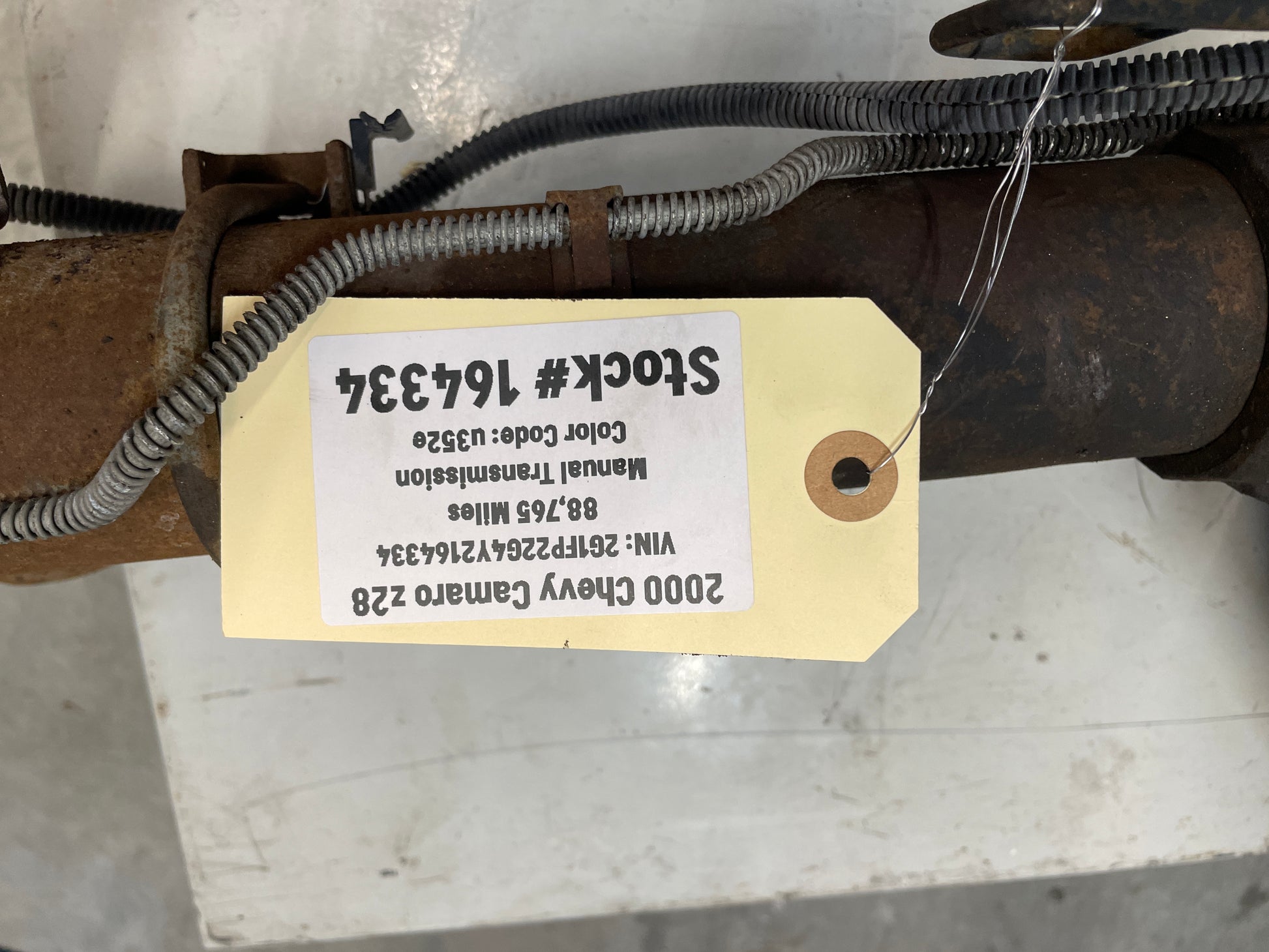 2000 Chevy Camaro Z28 Rear End Rearend Carrier Axle Differential 3.42 OEM - Day's Parts Yard