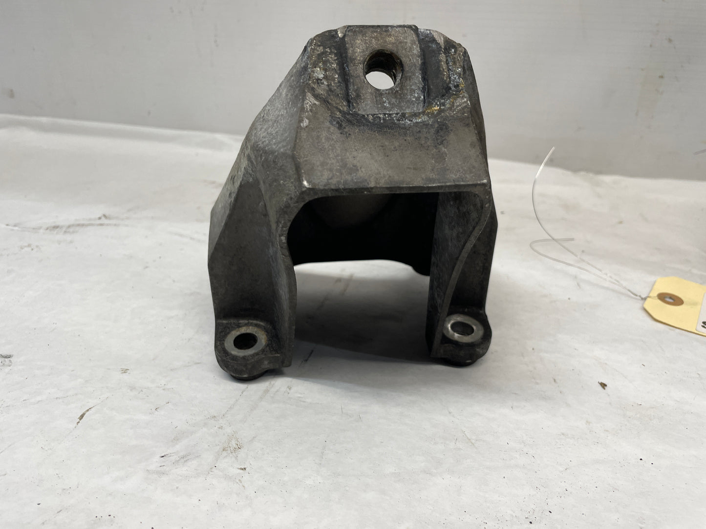 2012 Chevy Camaro SS RH & LH Engine Motor Mounts Stands Brackets OEM