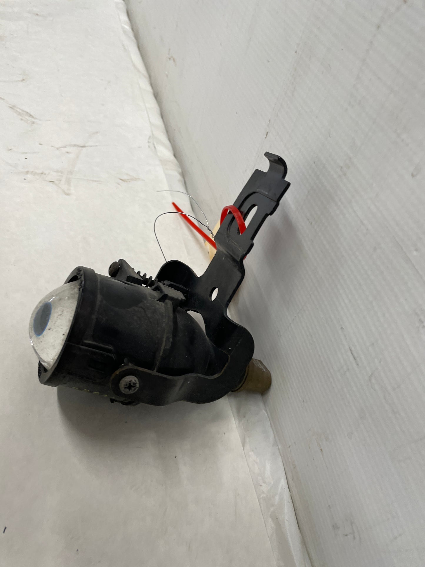 1999 Chevy C5 Corvette RH Passenger Fog Light Lamp w/ Bracket OEM - Day's Parts Yard