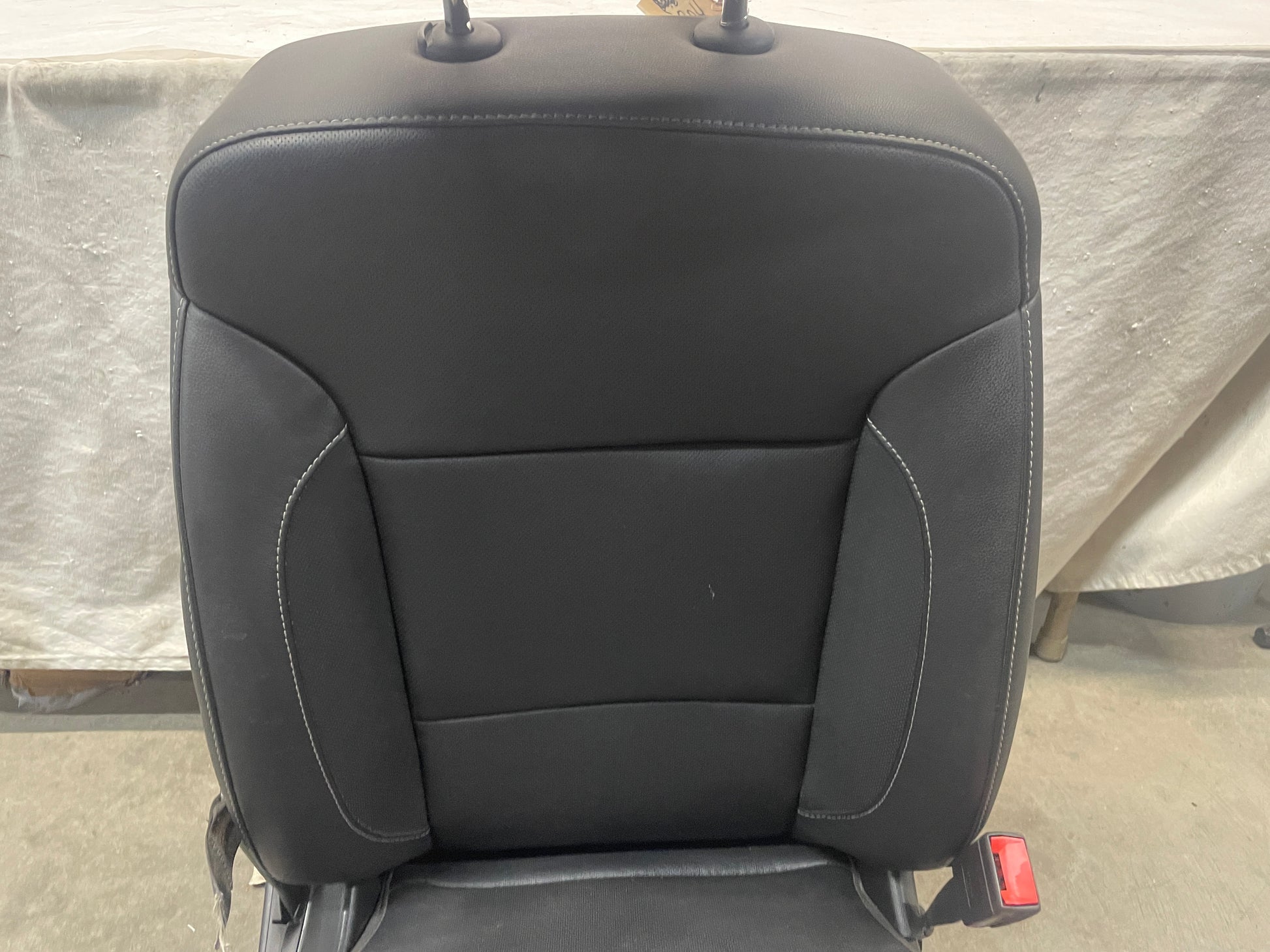 2018 GMC Sierra 1500 SLT Seats RH Passenger Front Only  OEM - Day's Parts Yard