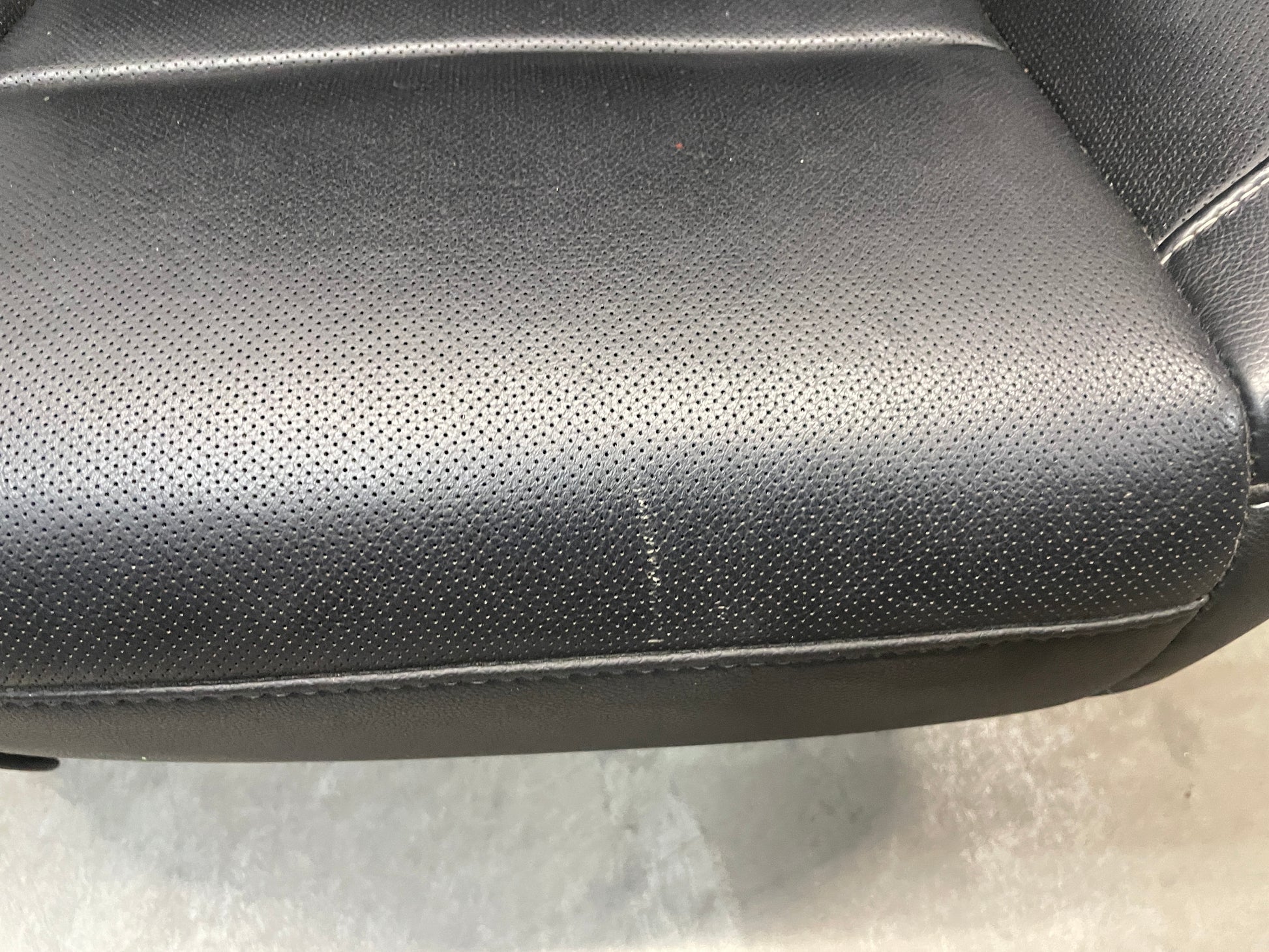 2018 GMC Sierra 1500 SLT Seats RH Passenger Front Only  OEM - Day's Parts Yard