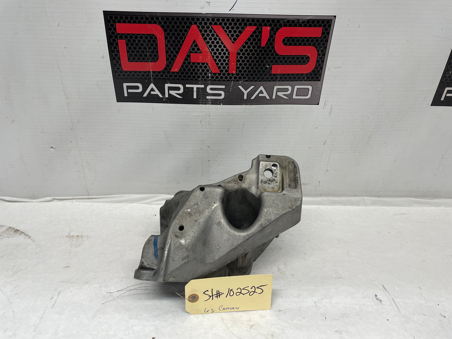 2020 Chevy Camaro SS LZ LH Driver Motor Mount Stand Bracket OEM