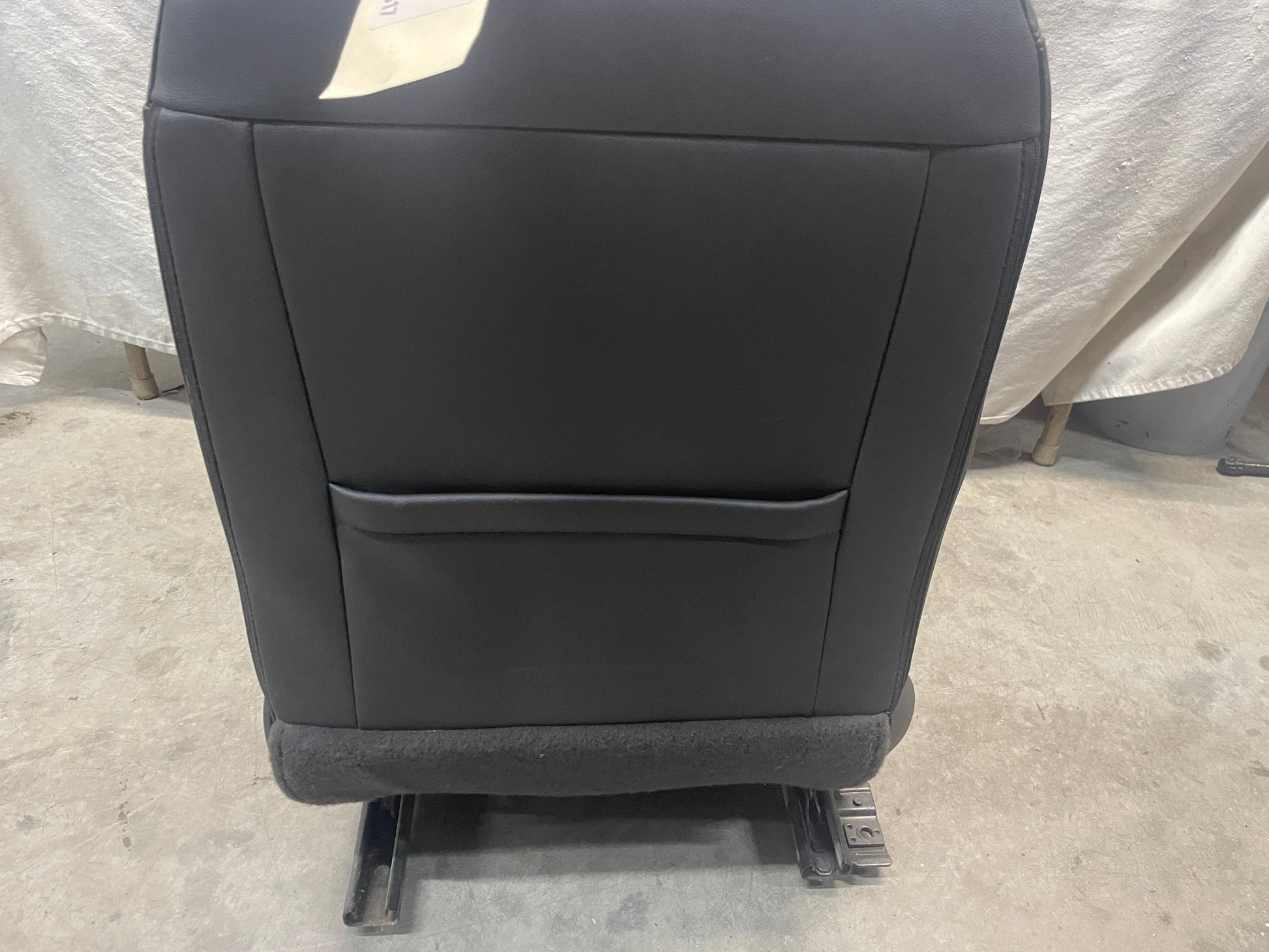 2018 GMC Sierra 1500 SLT Seats RH Passenger Front Only  OEM - Day's Parts Yard