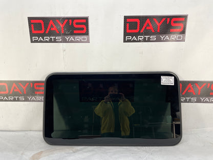 2009 Pontiac G8 GT Sunroof Sun Moon Roof Glass OEM