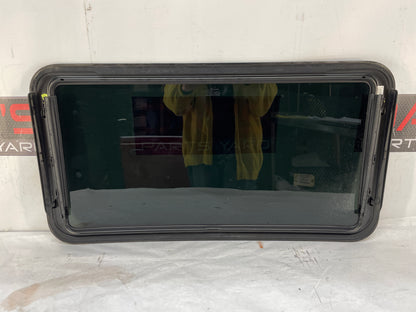 2009 Pontiac G8 GT Sunroof Sun Moon Roof Glass OEM