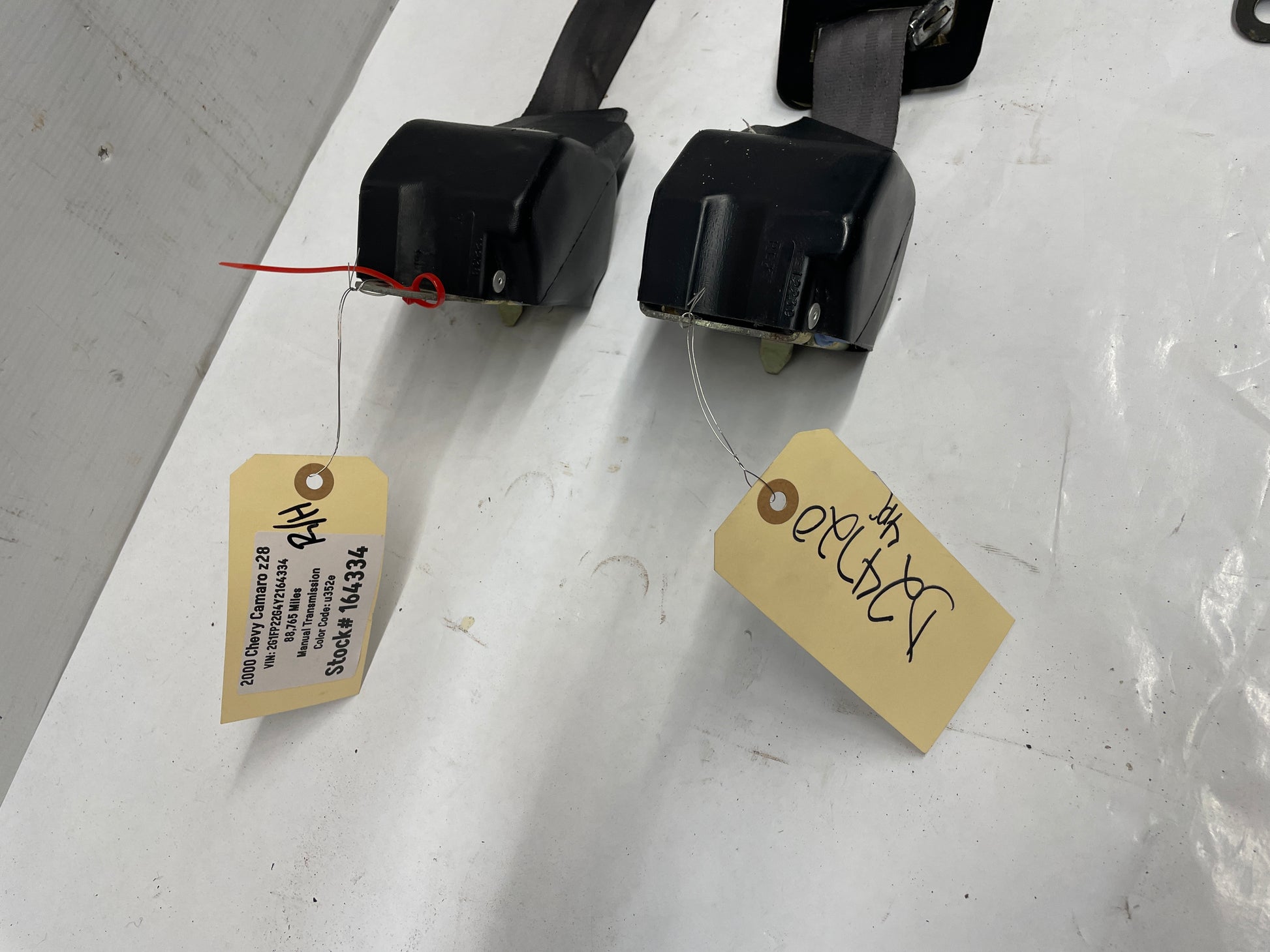 2000 Chevy Camaro Z28 Rear Seatbelt Seat Belts Retractors w/ Buckles OEM Ebony Black - Day's Parts Yard