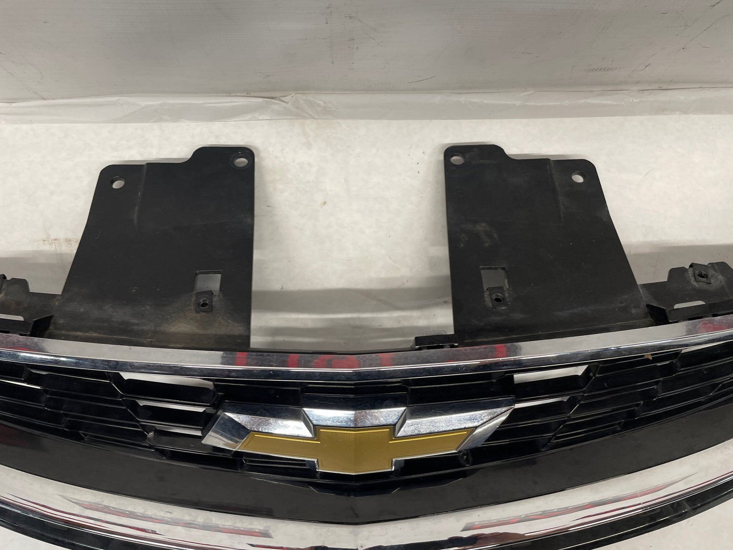 2017 Chevy SS Sedan Front Bumper Upper Grille OEM