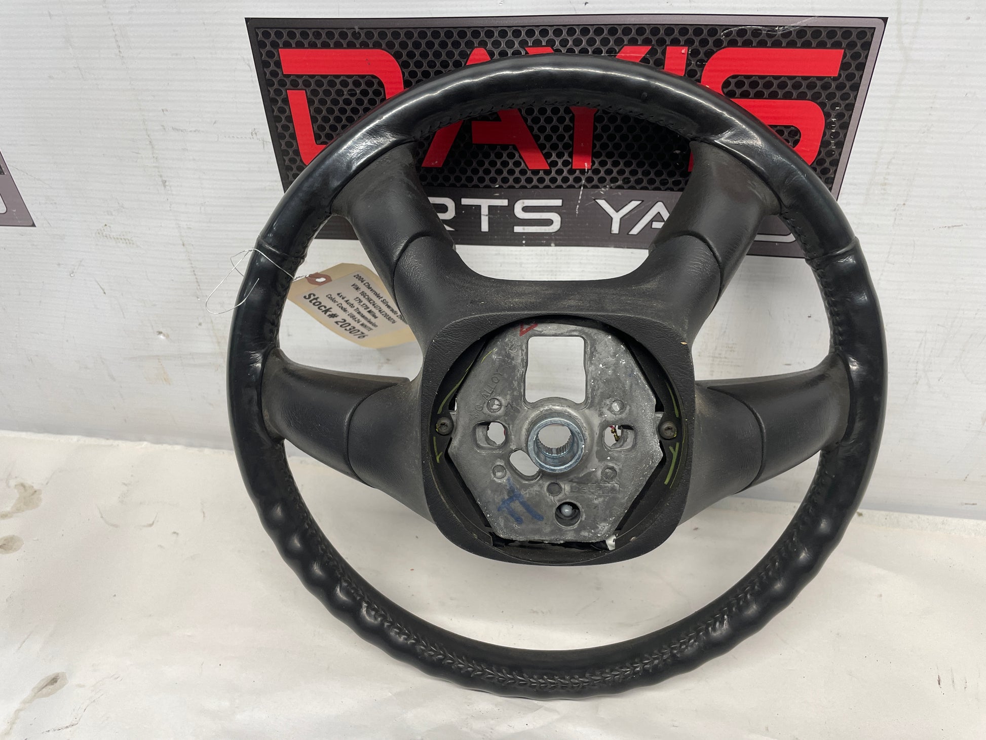 2004 Chevy Silverado 2500HD Steering Wheel w/ Buttons OEM - Day's Parts Yard