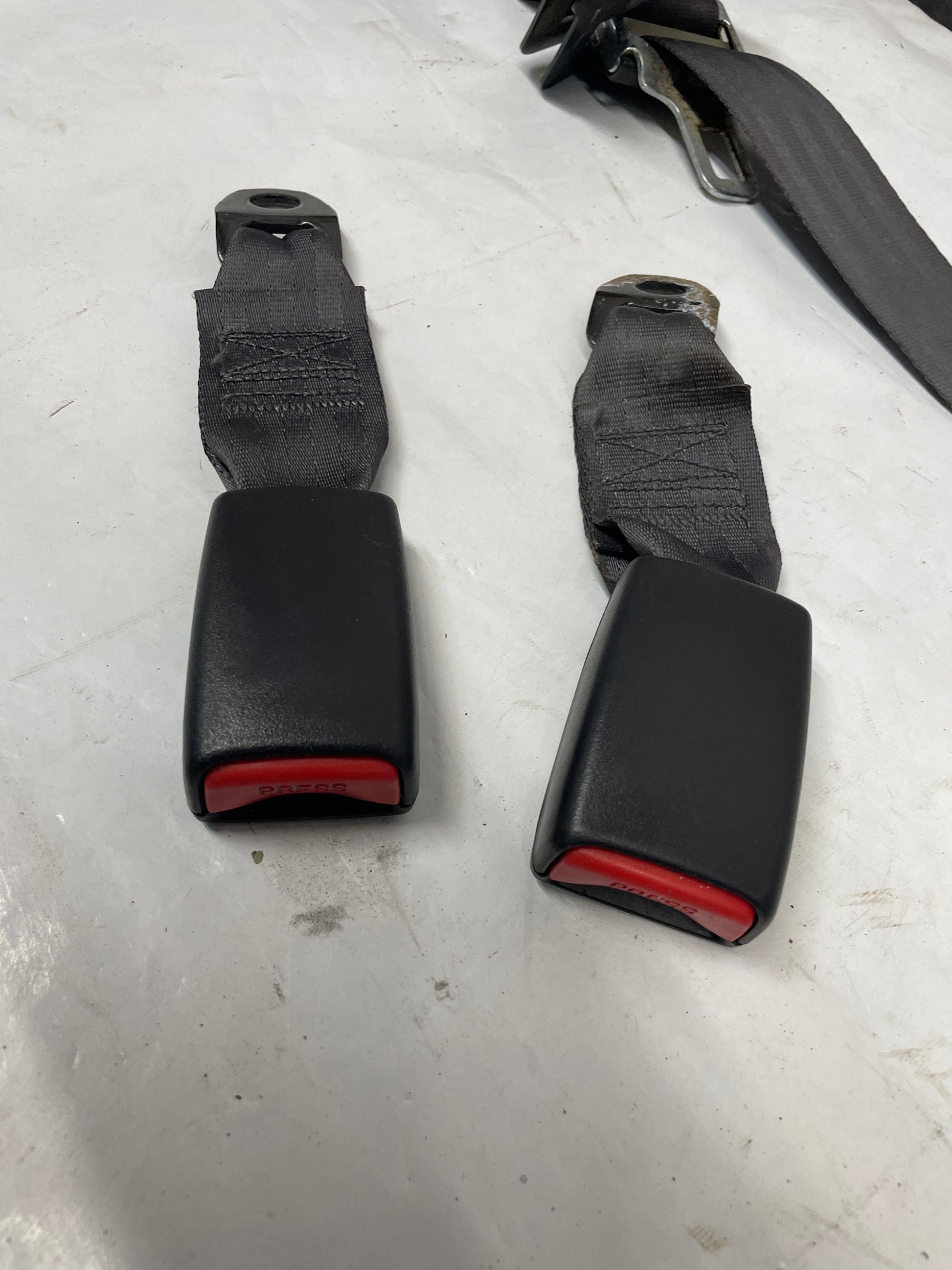 2000 Chevy Camaro Z28 Rear Seatbelt Seat Belts Retractors w/ Buckles OEM Ebony Black - Day's Parts Yard