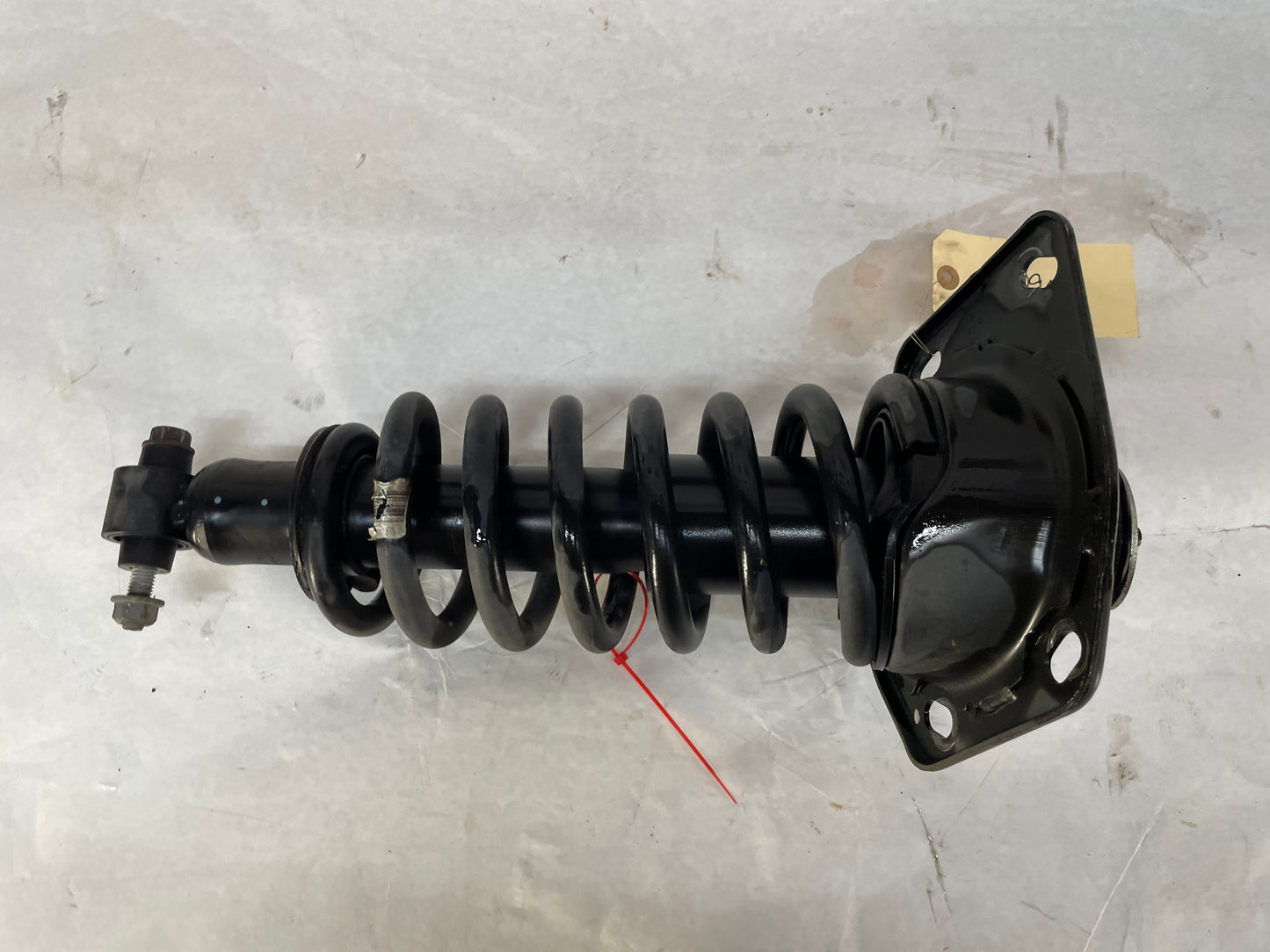 2013 Chevy Caprice PPV RH Passenger Rear Suspension Shock Strut Absorber Assembly OEM