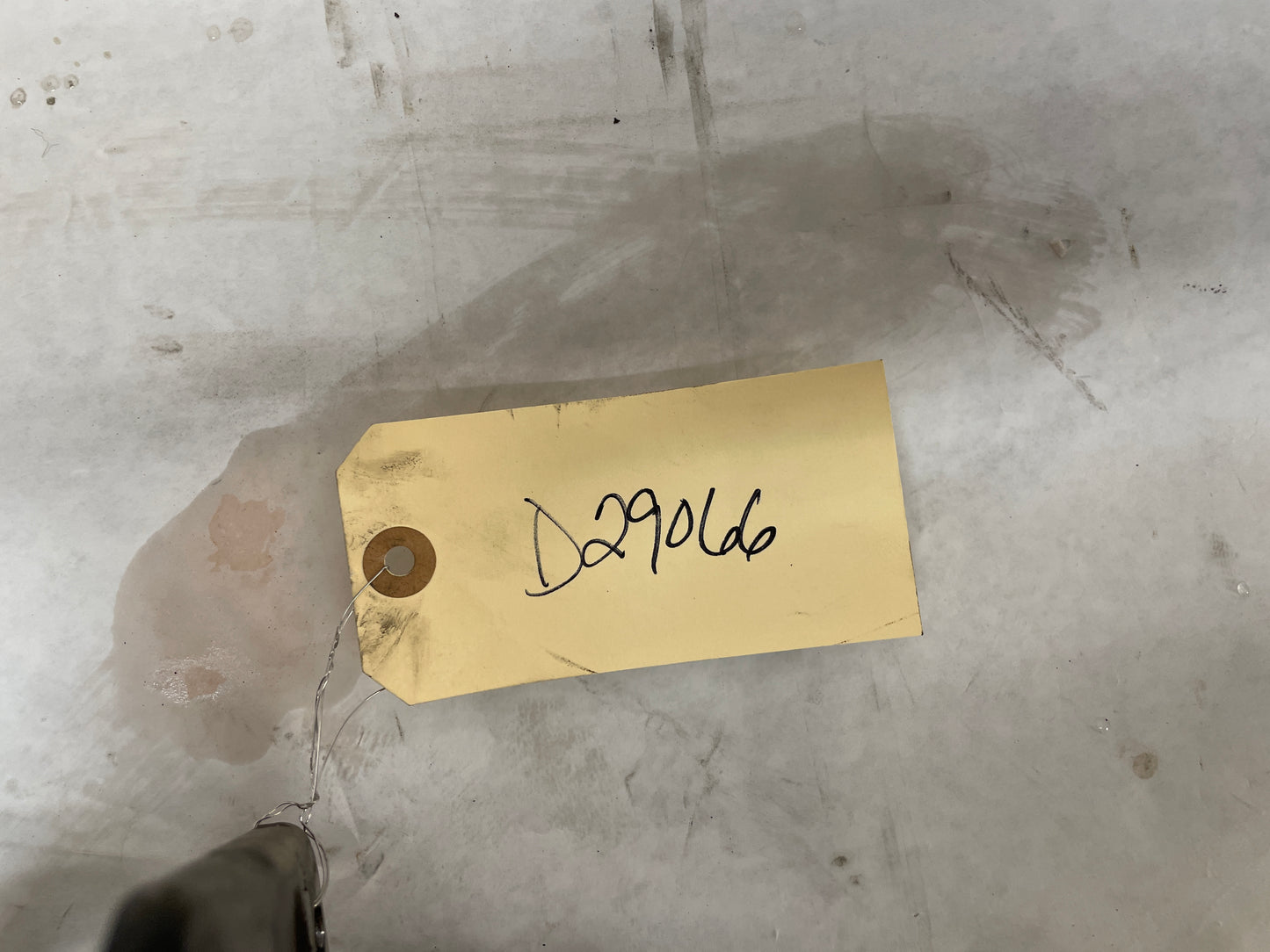 2013 Chevy Caprice PPV RH Passenger Rear Suspension Shock Strut Absorber Assembly OEM