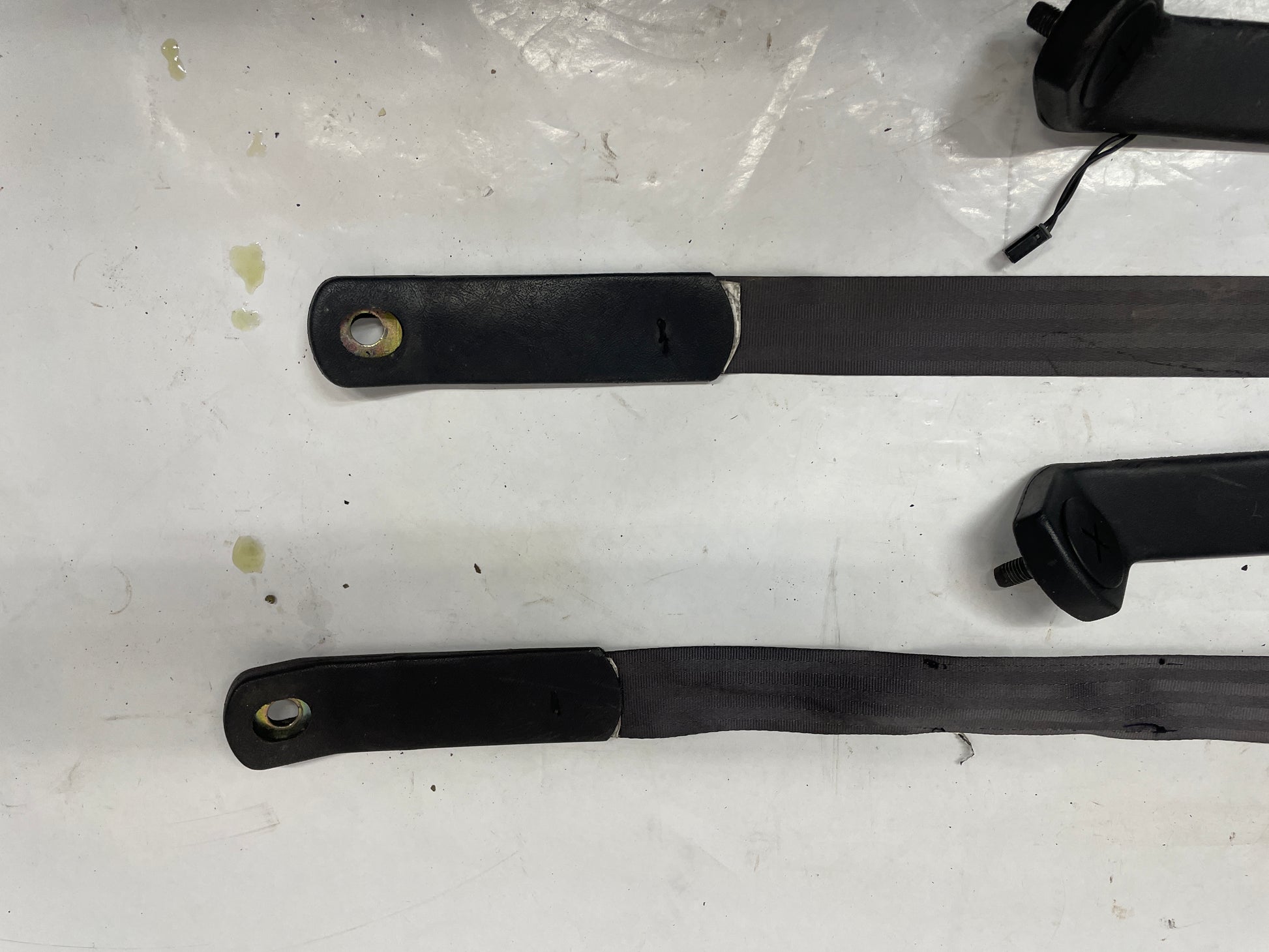 2000 Chevy Camaro Z28 Front Seatbelt Seat Belts Retractors w/ Buckles Holders Ebony OEM - Day's Parts Yard