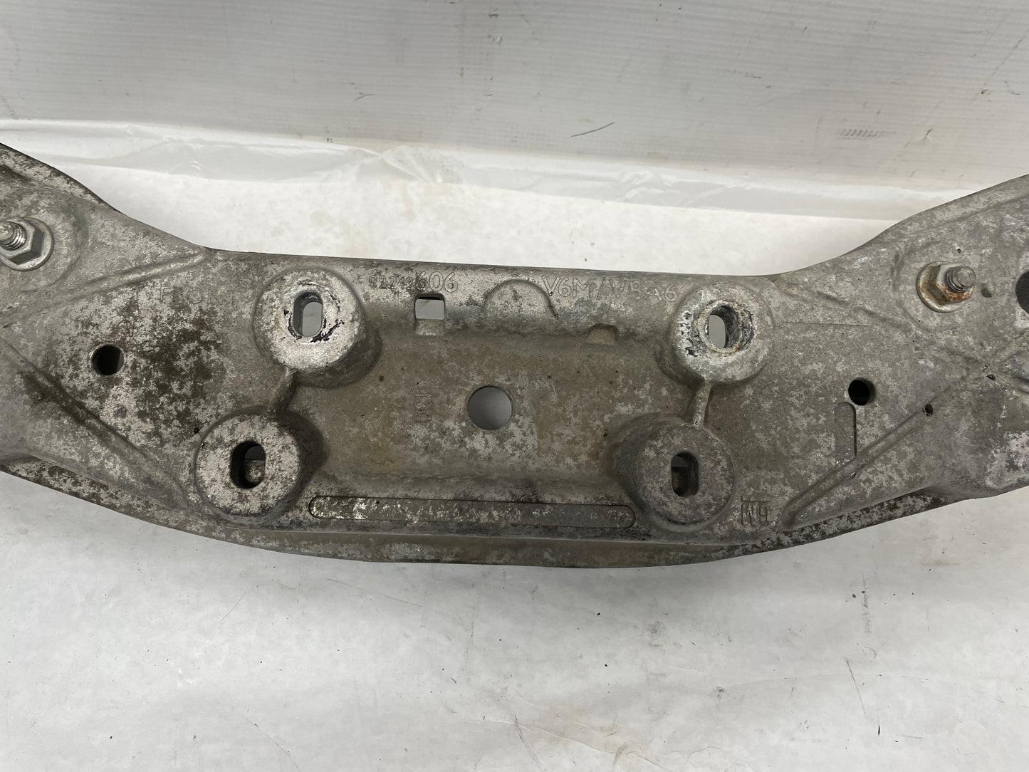 2017 Chevy SS Sedan 6L80E Automatic Transmission Crossmember OEM