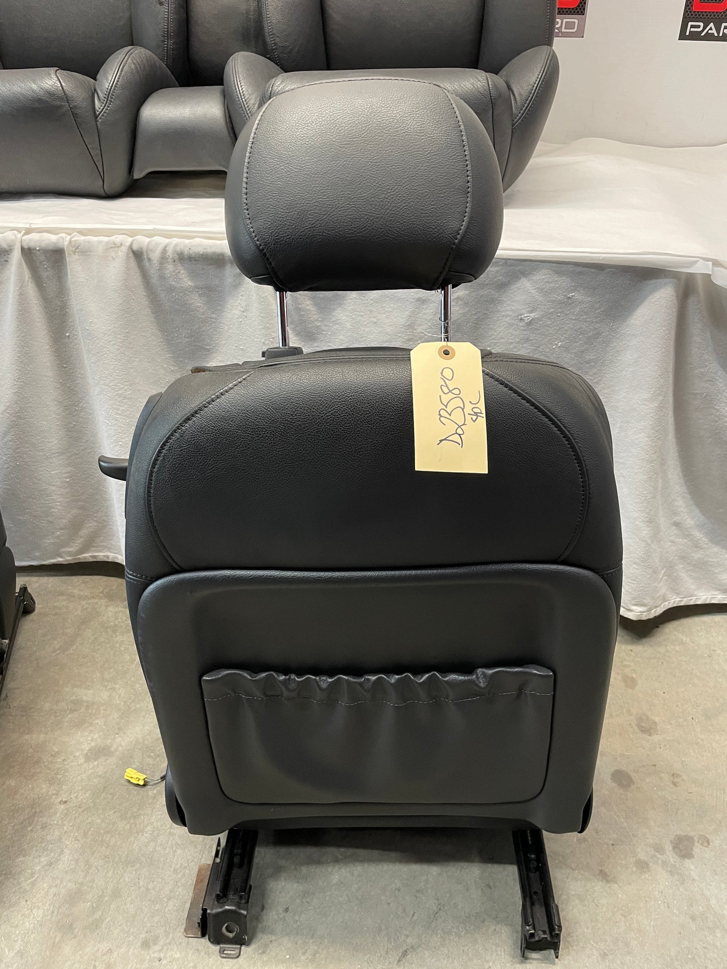 2005 Pontiac GTO Seats Fronts and Rears Black Leather OEM
