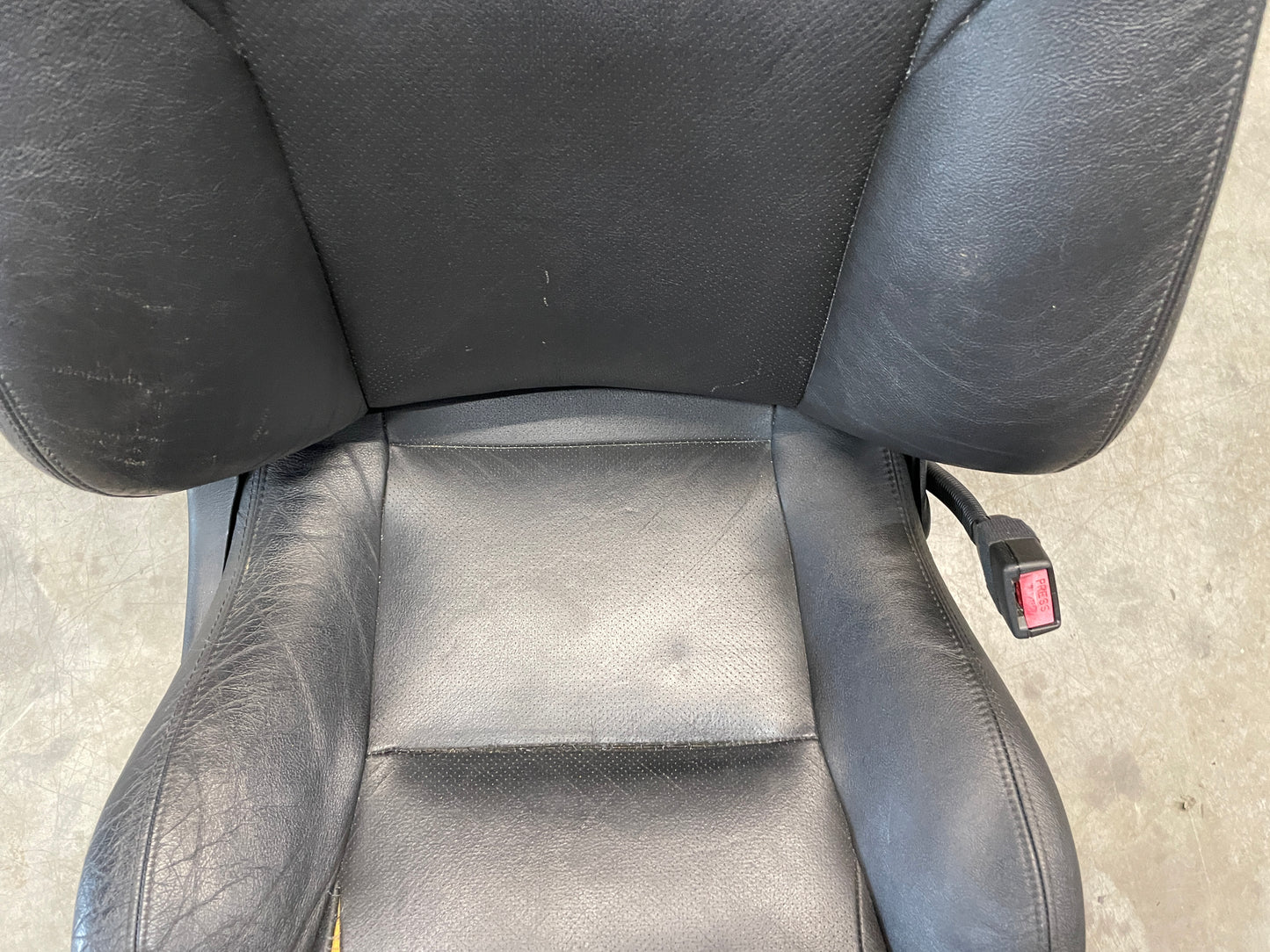 2005 Pontiac GTO Seats Fronts and Rears Black Leather OEM