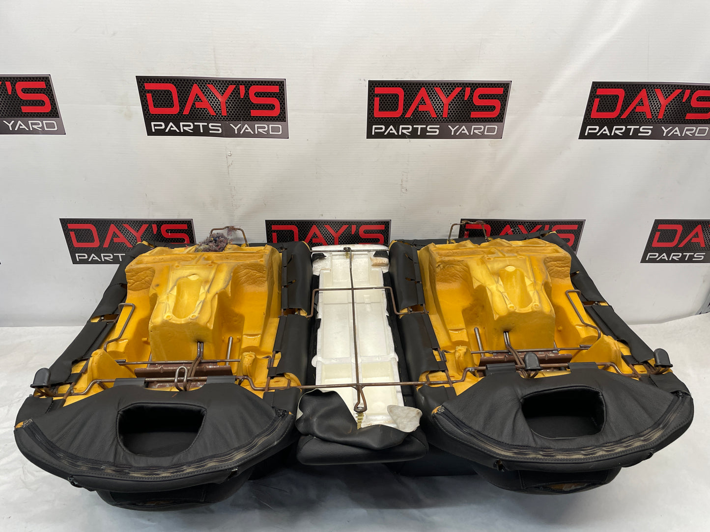 2005 Pontiac GTO Seats Fronts and Rears Black Leather OEM