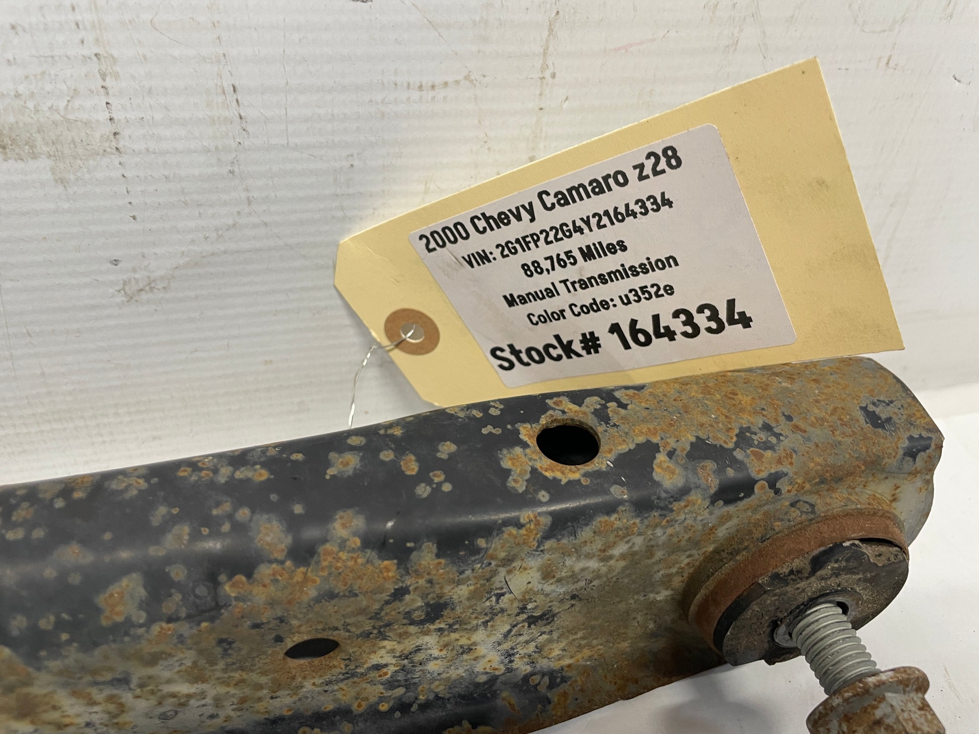 2000 Chevy Camaro Z28 RH Passenger Rear Suspension Lower Control Arm OEM - Day's Parts Yard