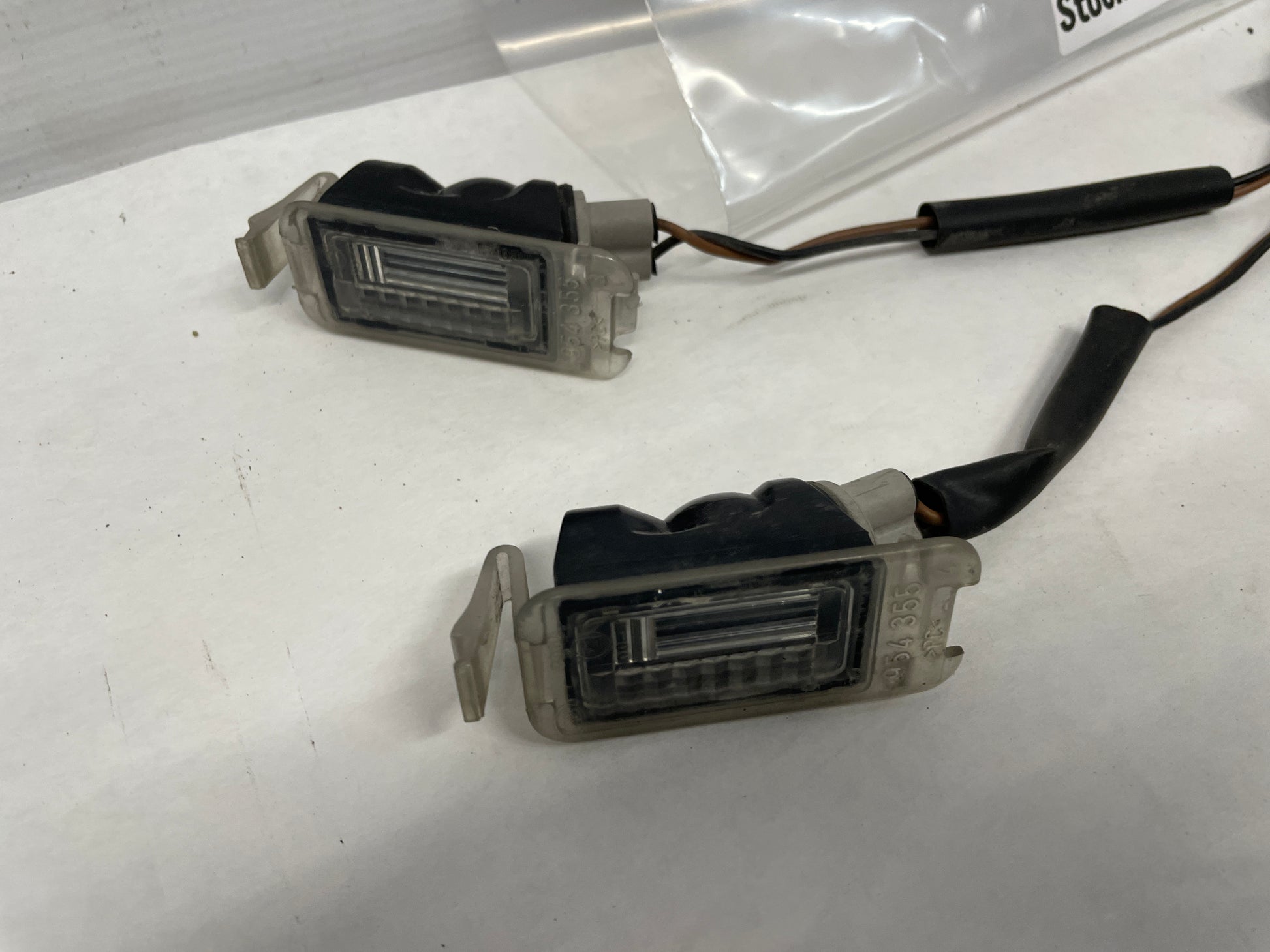 2005 Pontiac GTO Trunk Deck Lid License Plate Tag Light Set OEM - Day's Parts Yard