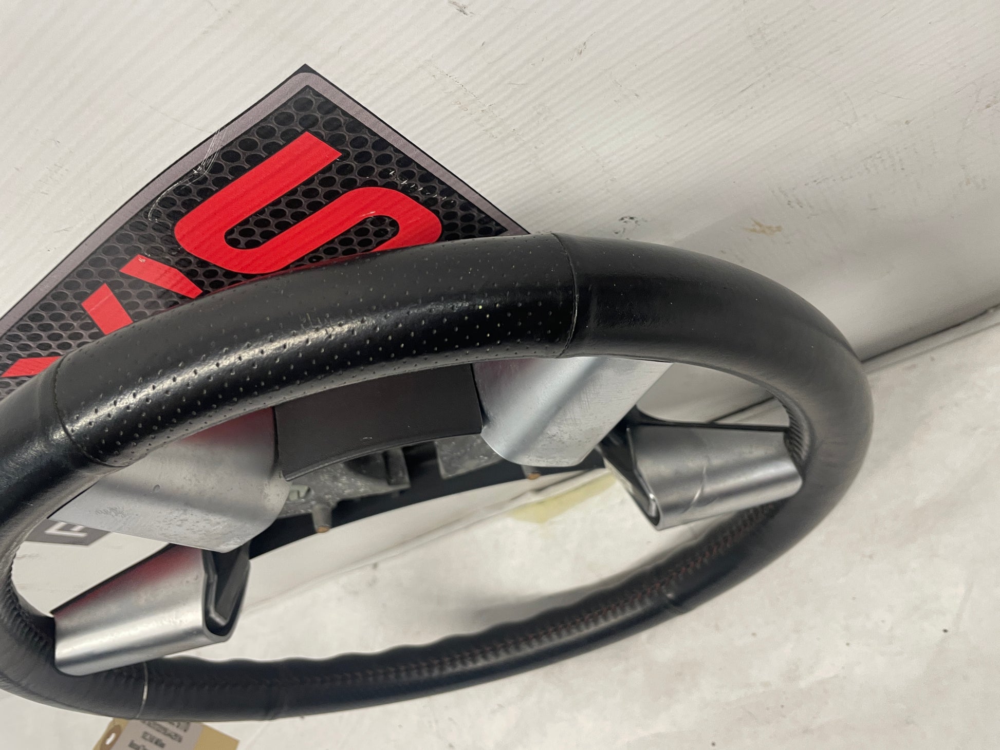 2005 Pontiac GTO Steering Wheel OEM - Day's Parts Yard