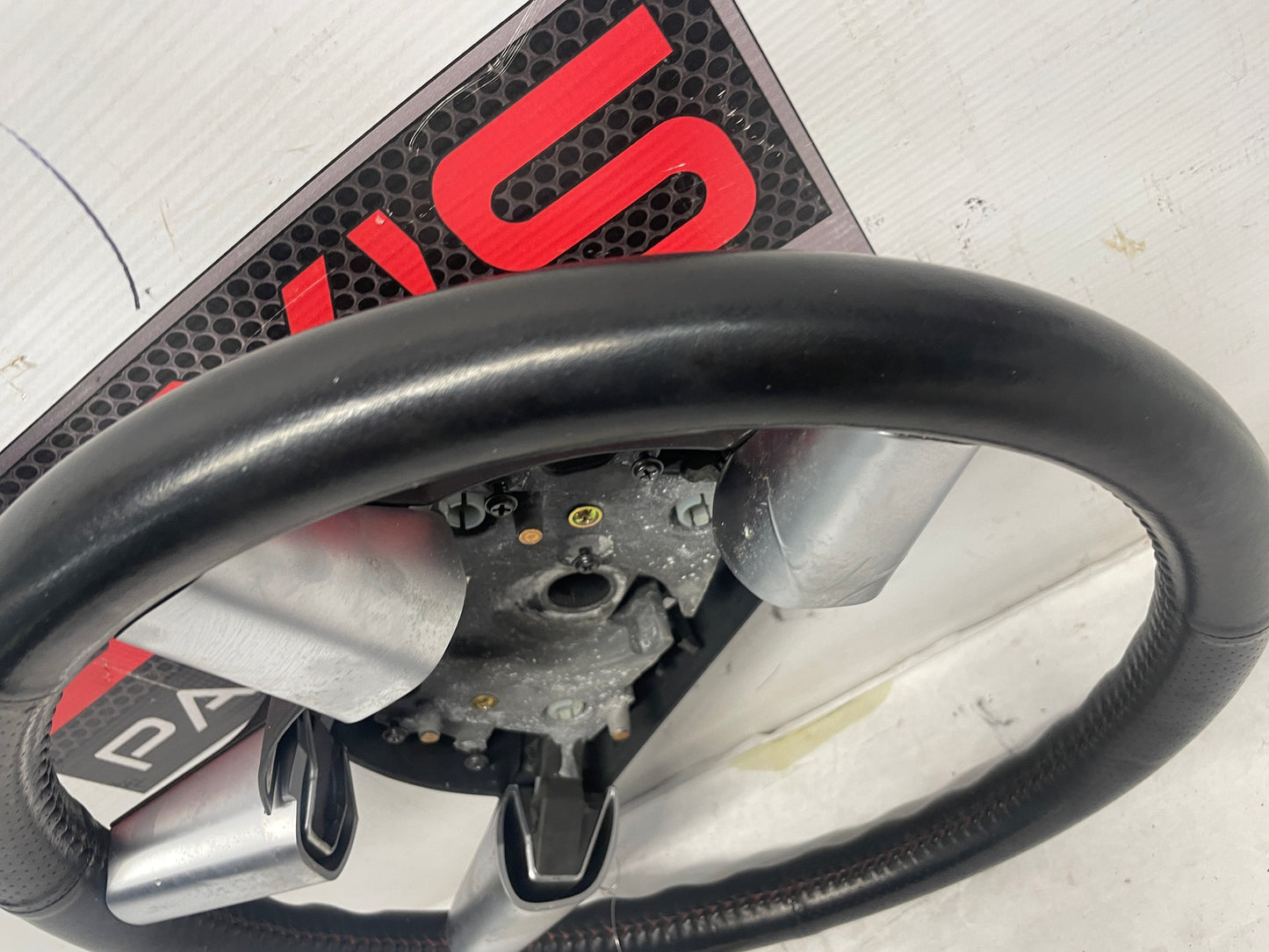 2005 Pontiac GTO Steering Wheel OEM - Day's Parts Yard